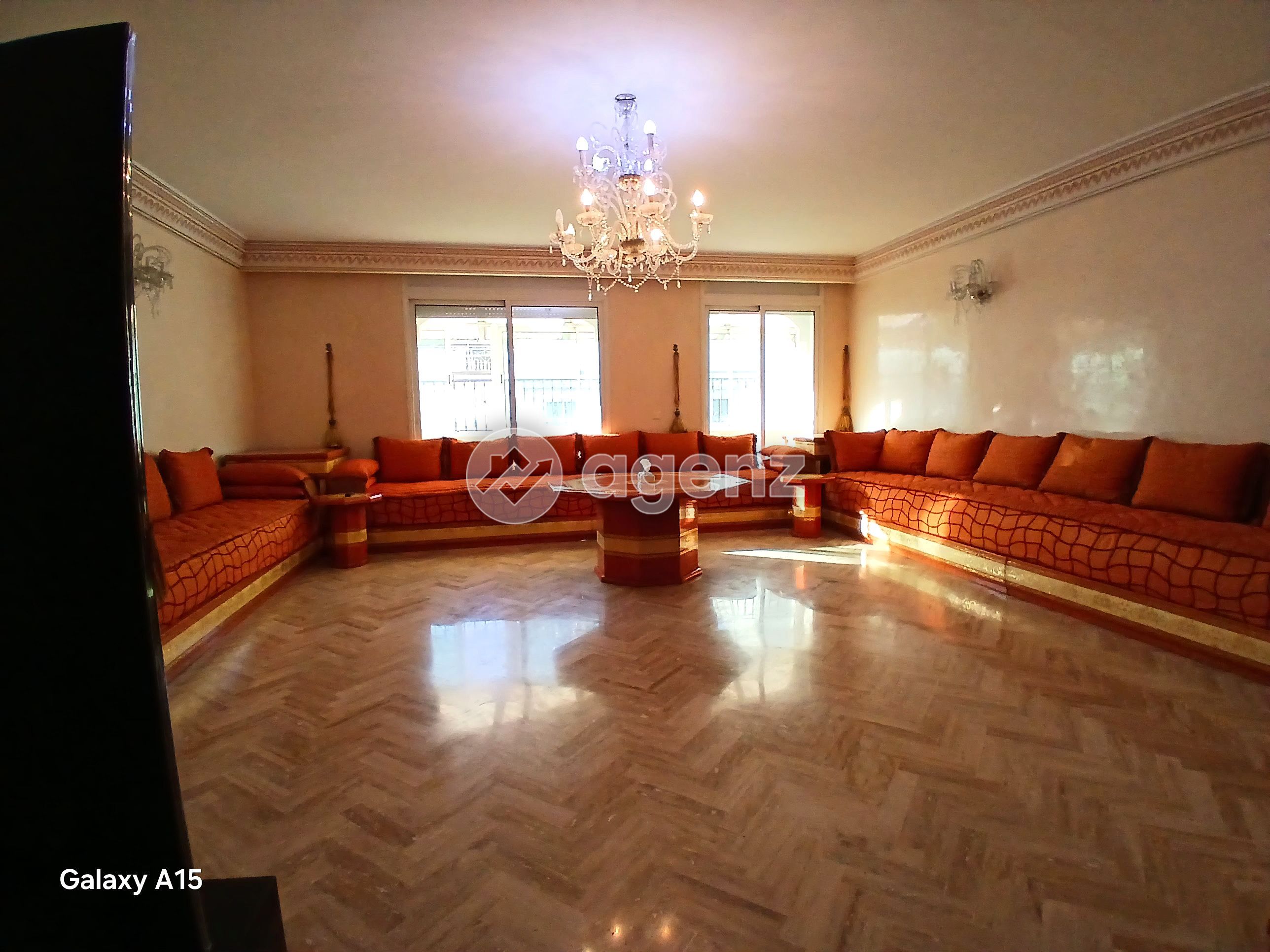 Luxueux Appartement de 4 chambres à vendre à Racine