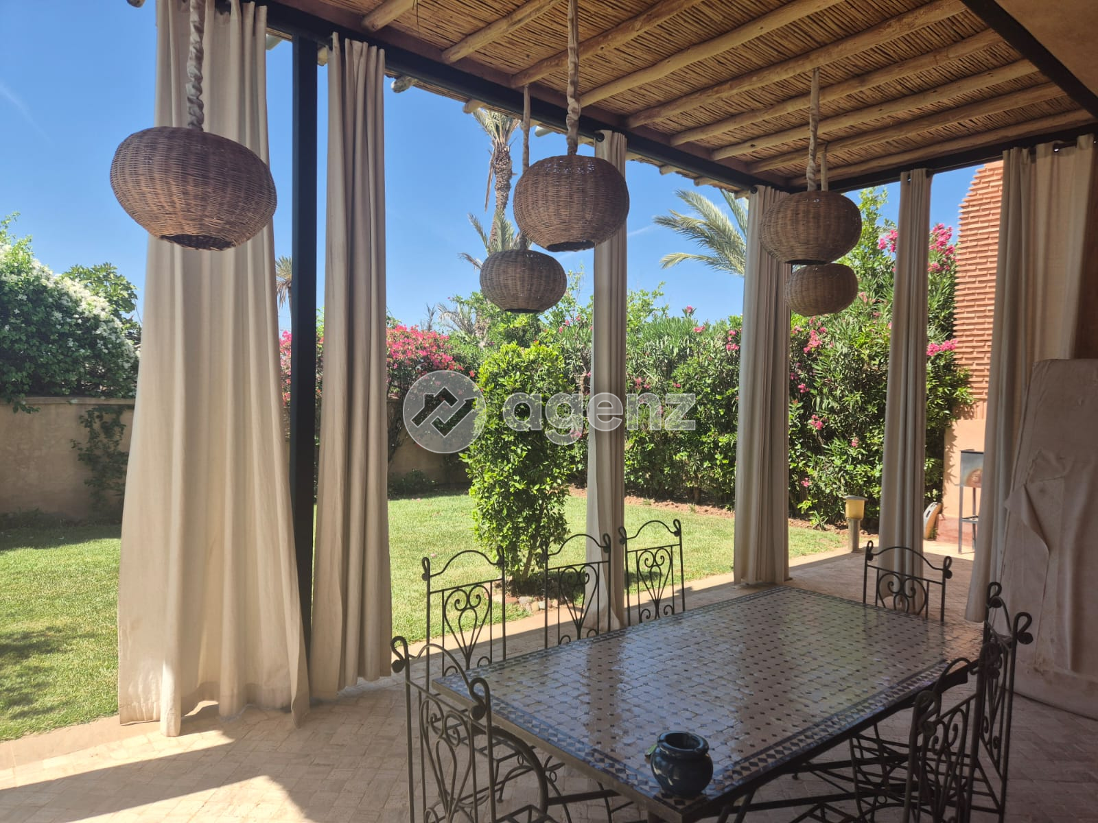 Authentique Villa de 4 chambres à vendre à Ennakhil (Palmeraie) — 3