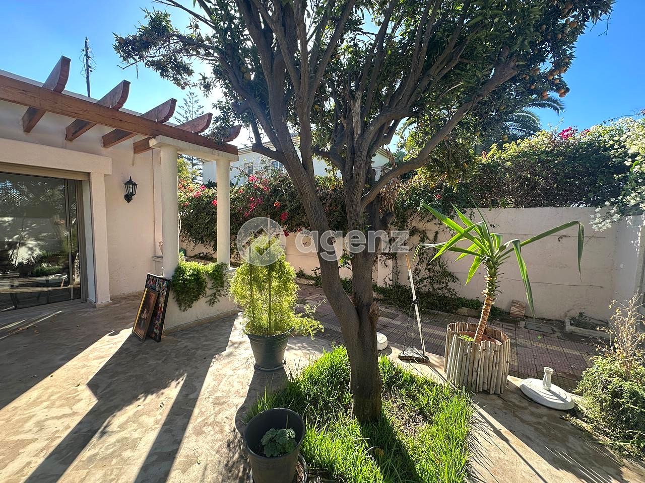 Prestigieux Villa de 2 chambres à louer à Oasis