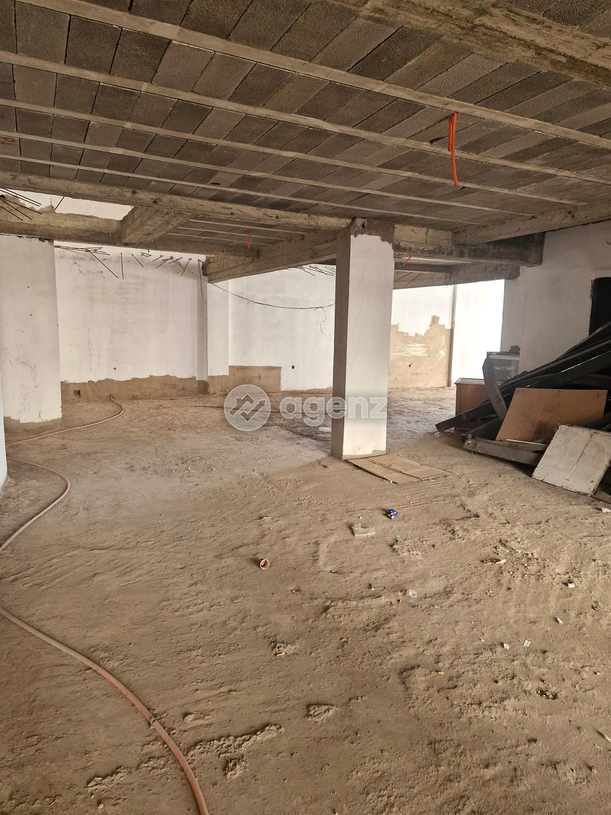 Commerce de 252 m² à Bouskoura — 3
