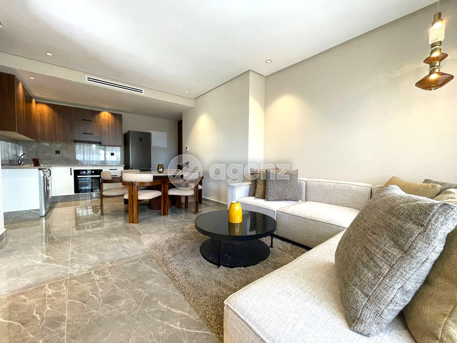 Studio En Location Meublé Sur Casa Finance City — 2