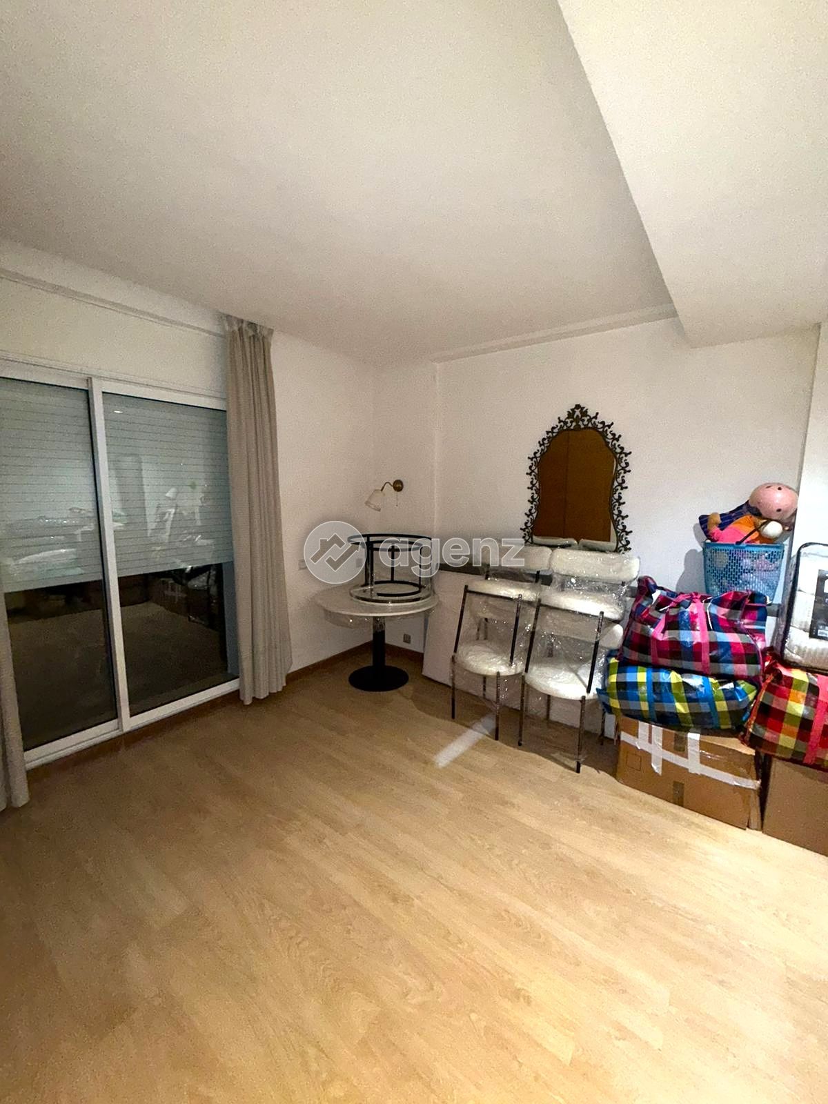 Moderne Villa de 4 chambres à vendre à Ville Verte — 3