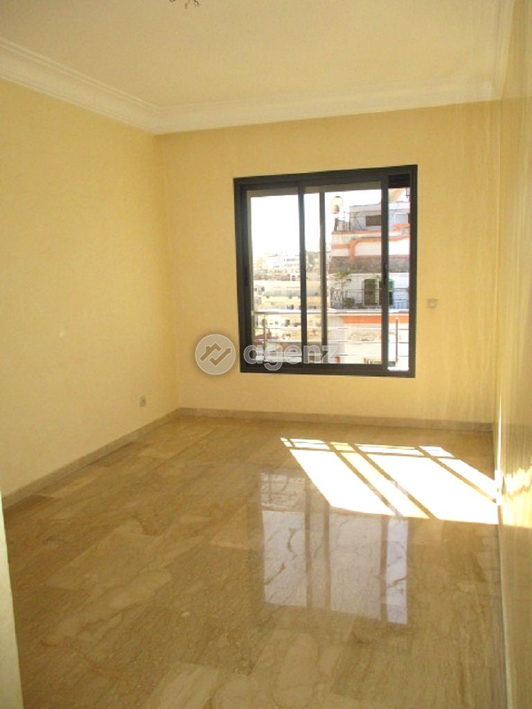 Appartement à louer à Bourgogne Est — 2