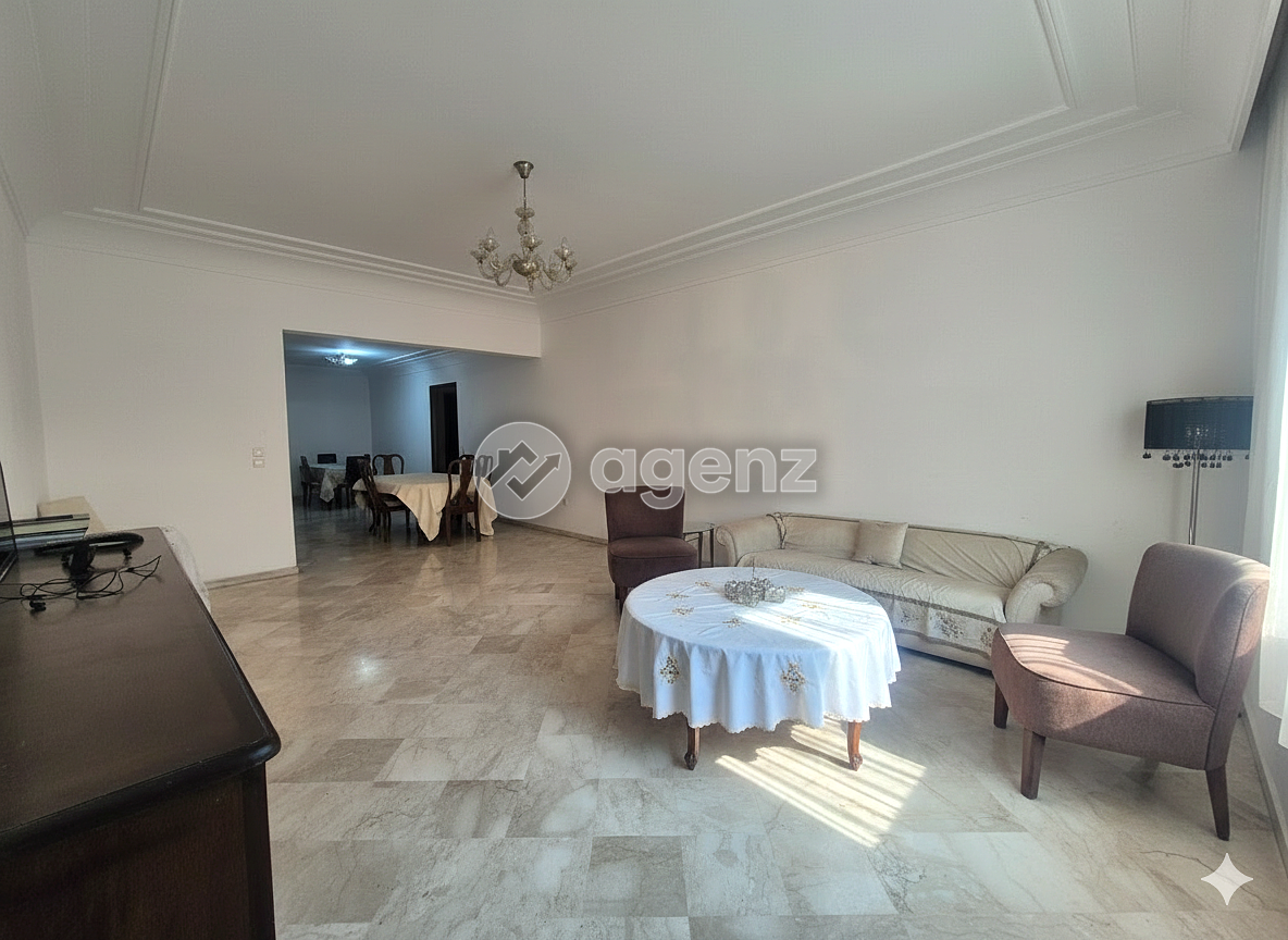 Authentique Appartement de 3 chambres à vendre à Gauthier — 2