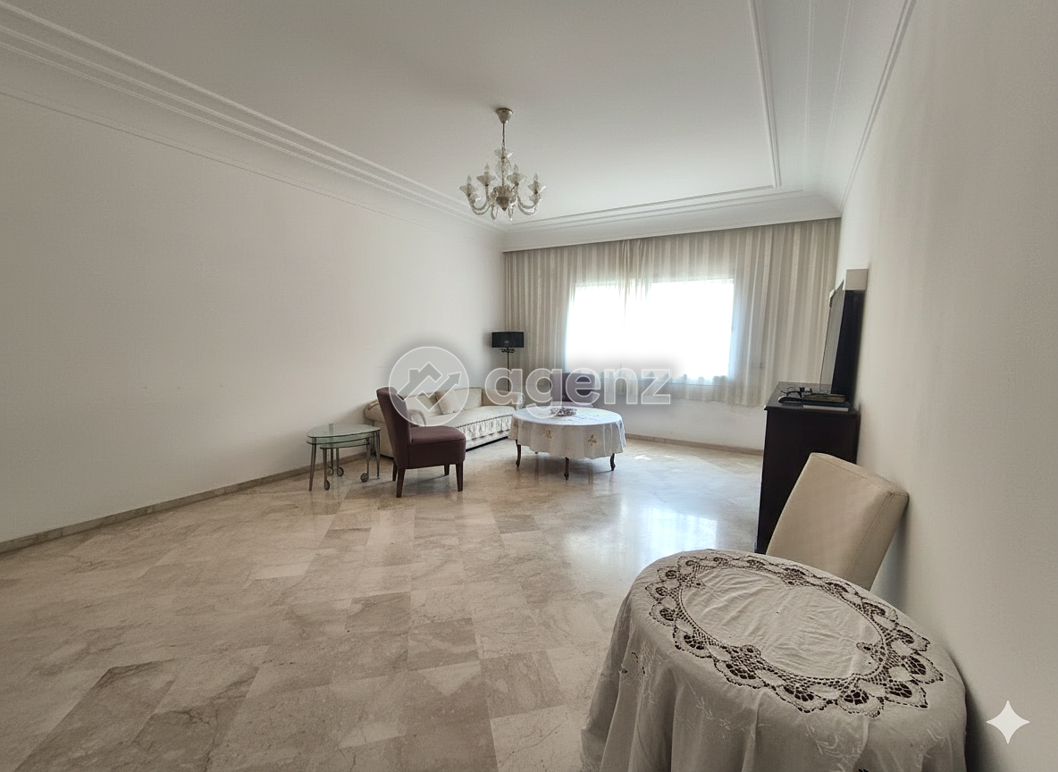 Authentique Appartement de 3 chambres à vendre à Gauthier — 3