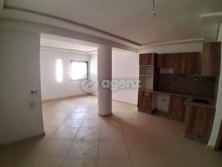 Charmant Appartement de 1 chambre à vendre à Centre Ville — 2