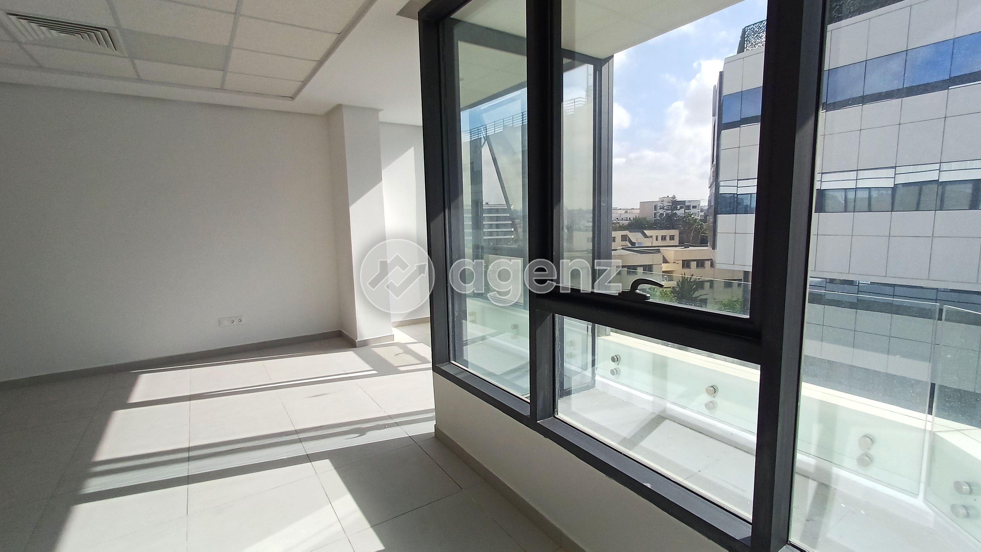 Bureau de 58 m² aux Hôpitaux - Casablanca — 3