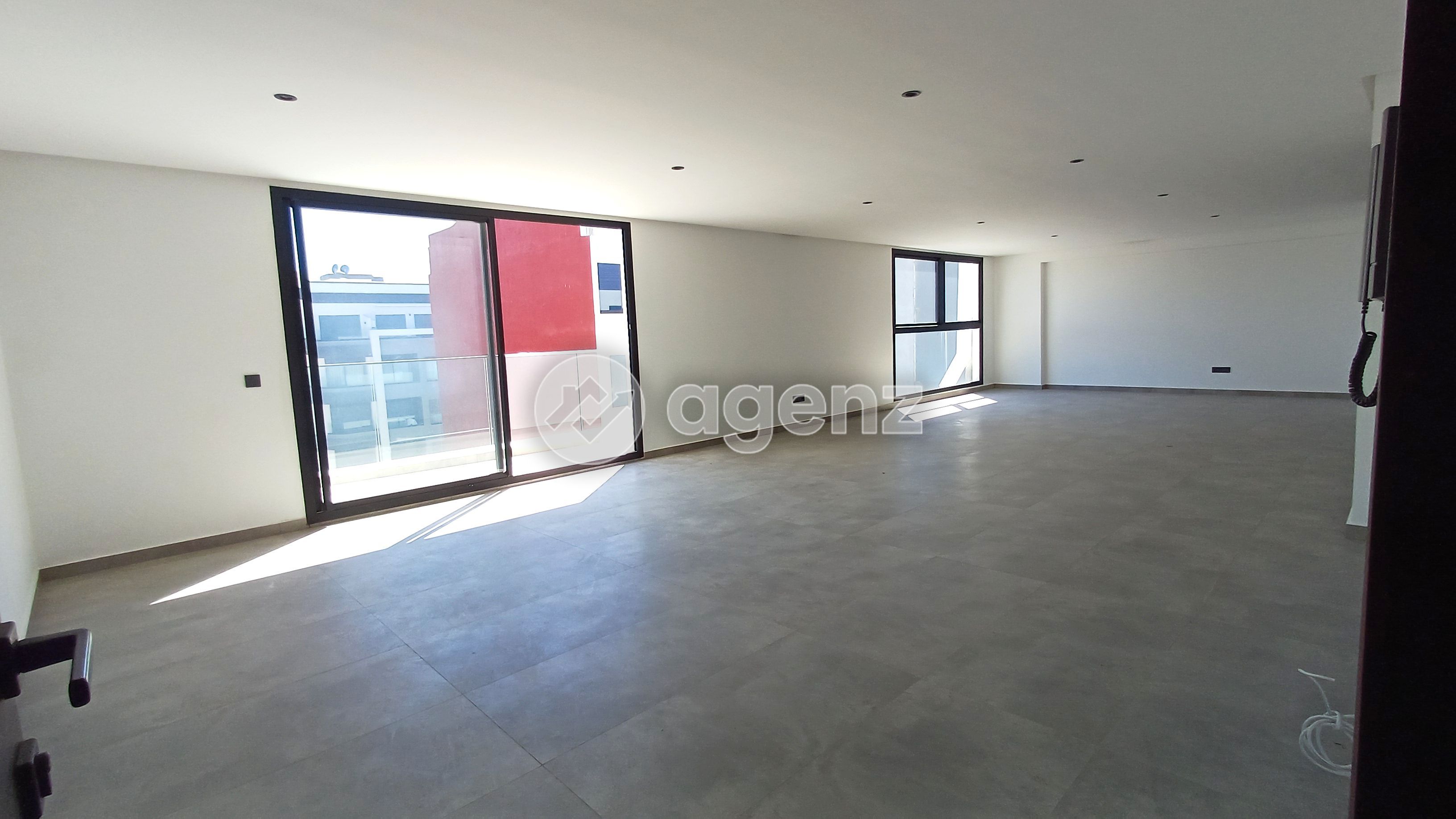 Bureau 99 m² à Bachkou - Casablanca