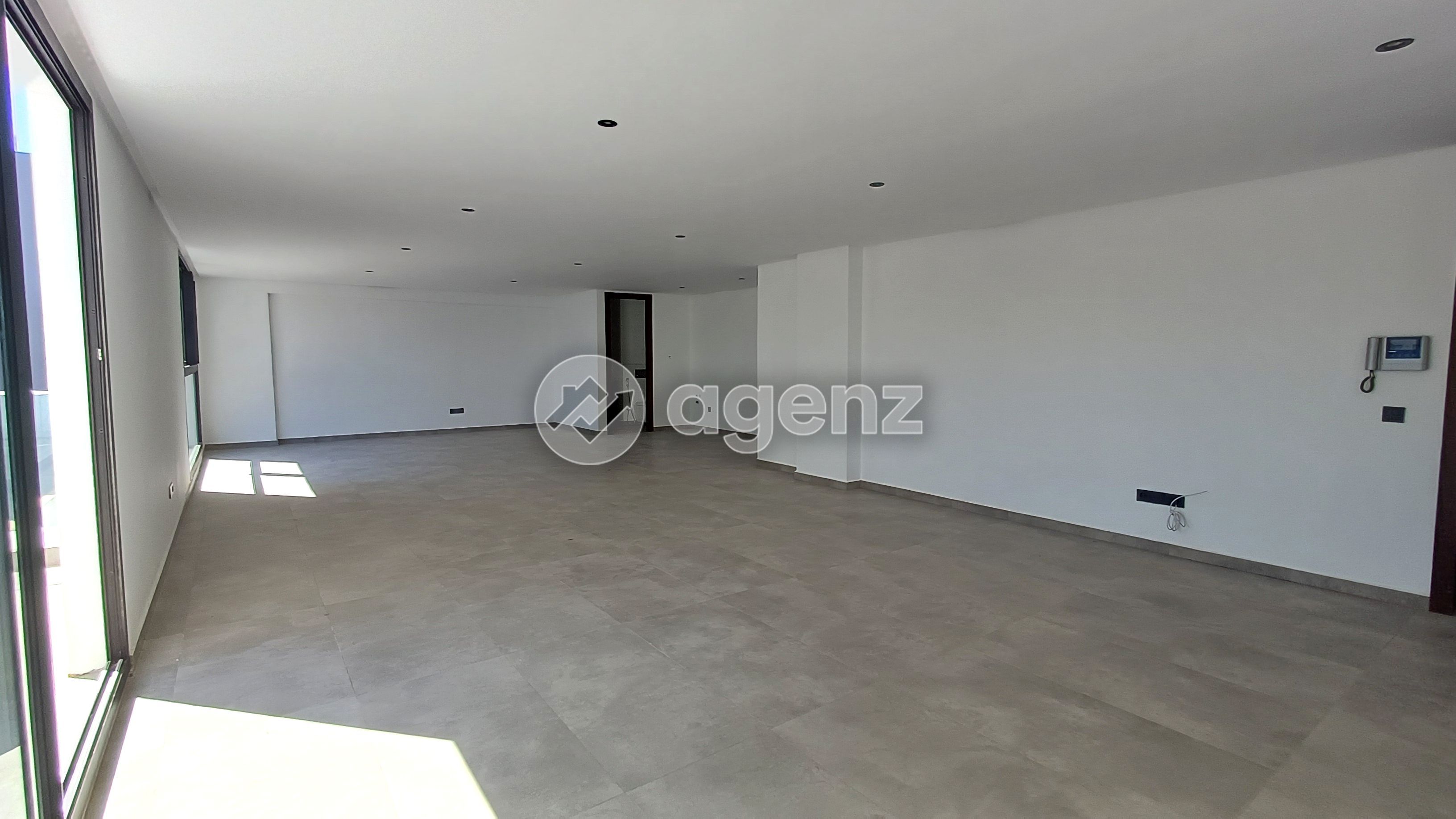 Bureau 99 m² à Bachkou - Casablanca — 2