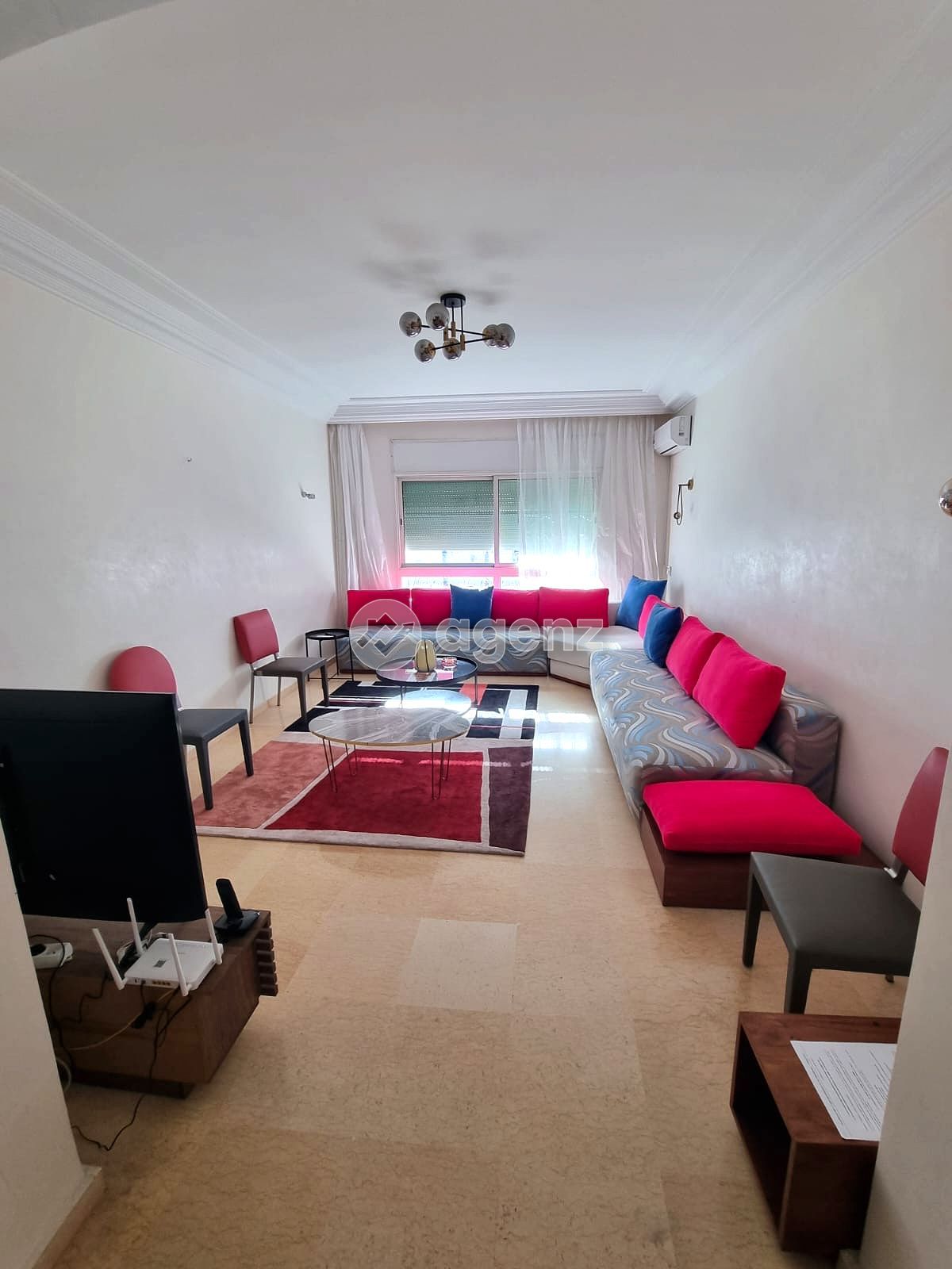 Charmant Appartement de 3 chambres à louer à Bourgogne Ouest — 2