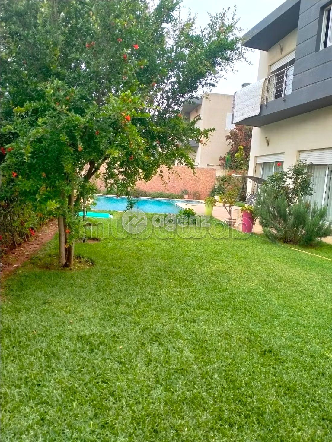 Villa de luxe avec piscine à Bouskoura – Haut standing