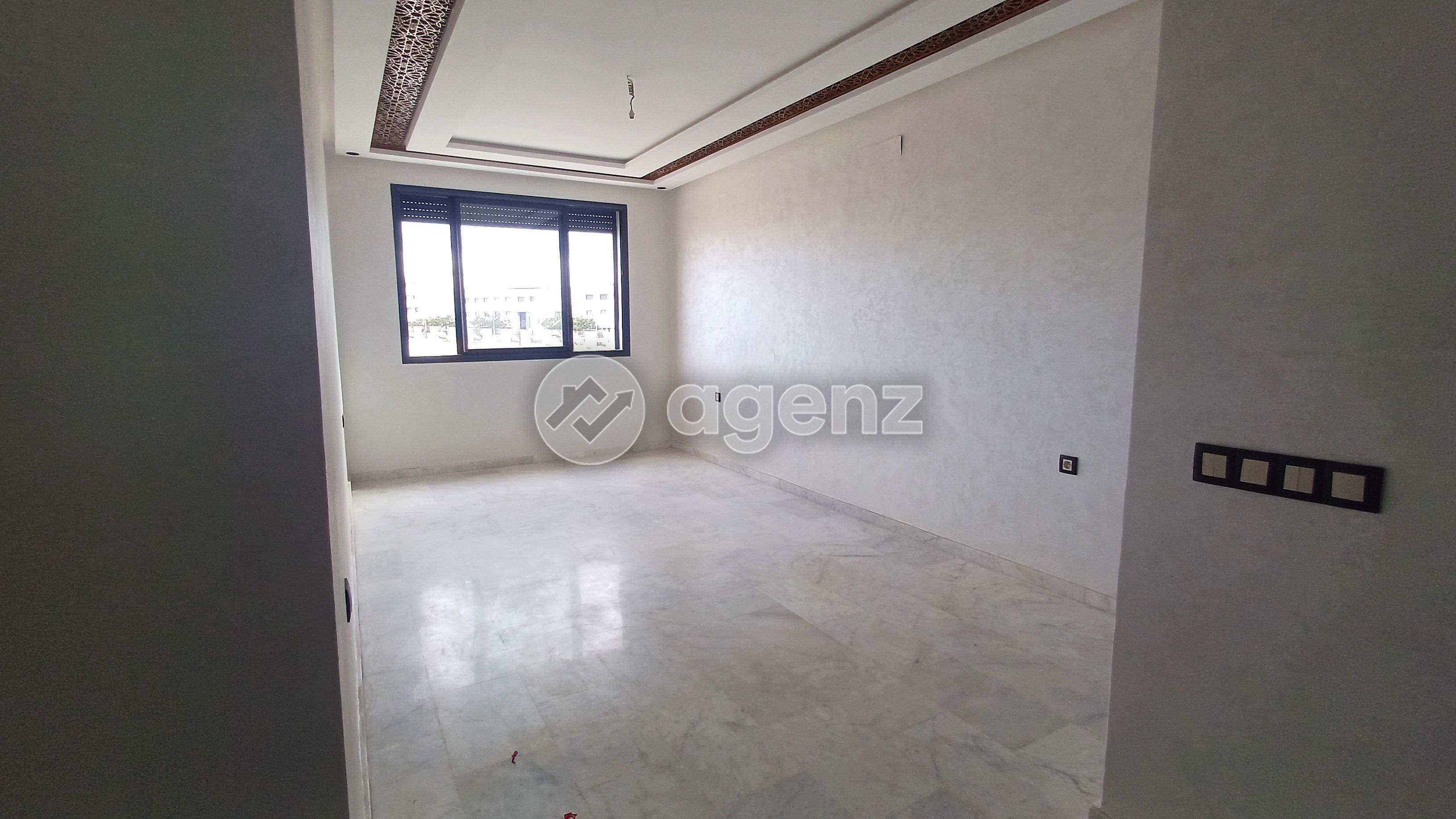Vidéo de Authentique Appartement de 3 chambres à vendre à Almaz à Almaz, Casablanca | Agenz