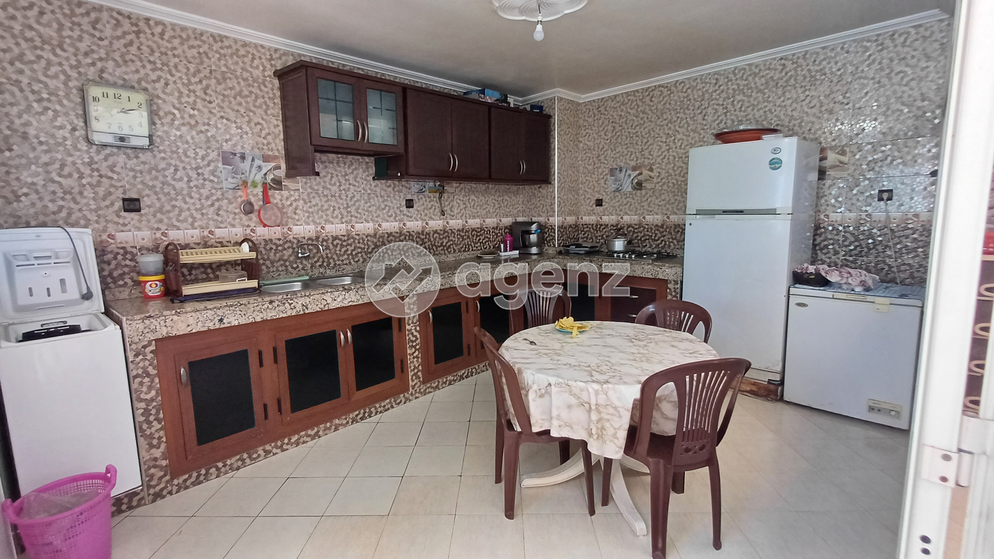 Authentique Appartement de 3 chambres à vendre à Bd Palestine — 3
