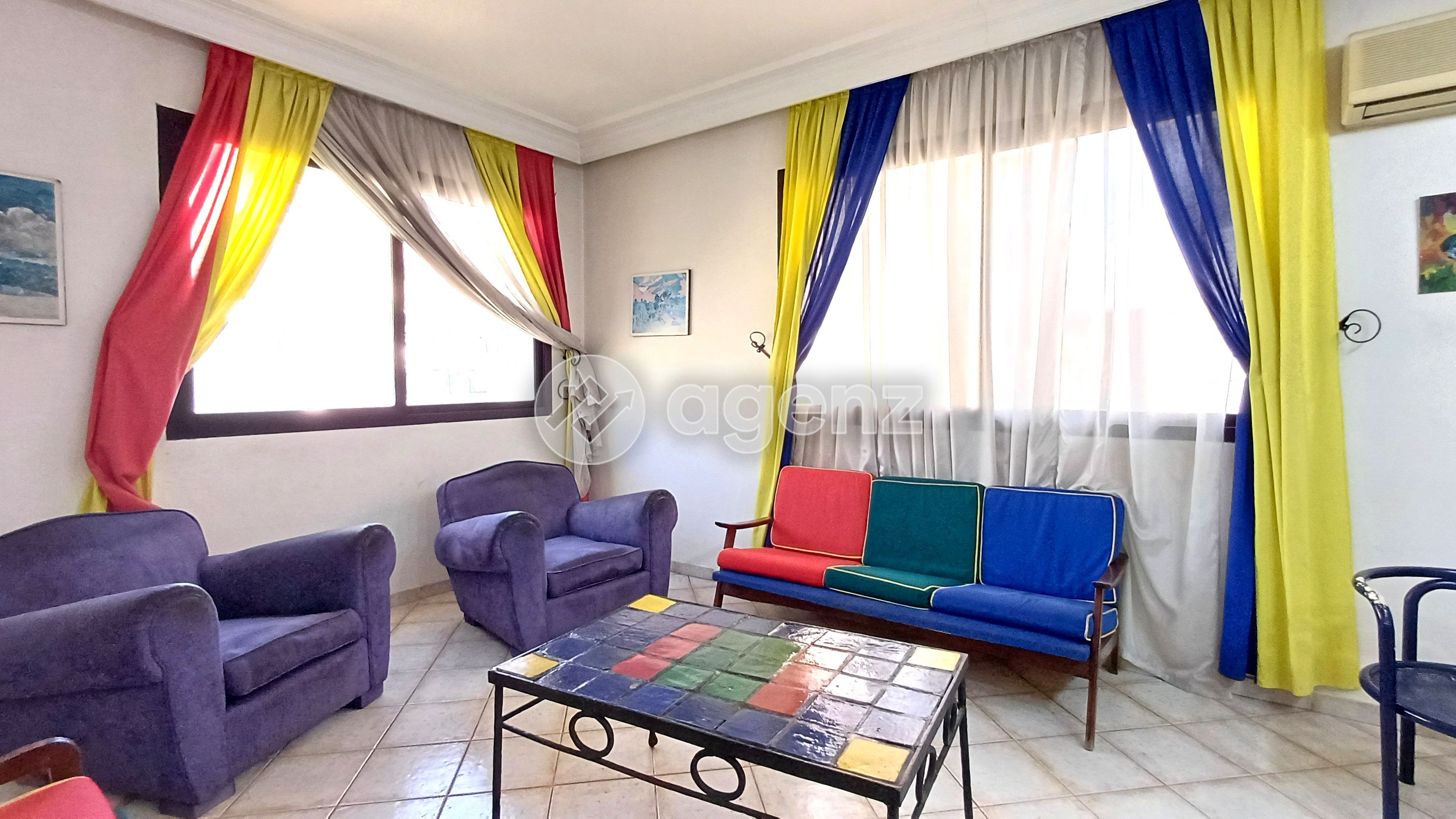 BUREAU SPACIEUX AVEC RÉCEPTION ET SALLE D’ATTENTE – MOULAY YOUSSEF — 4