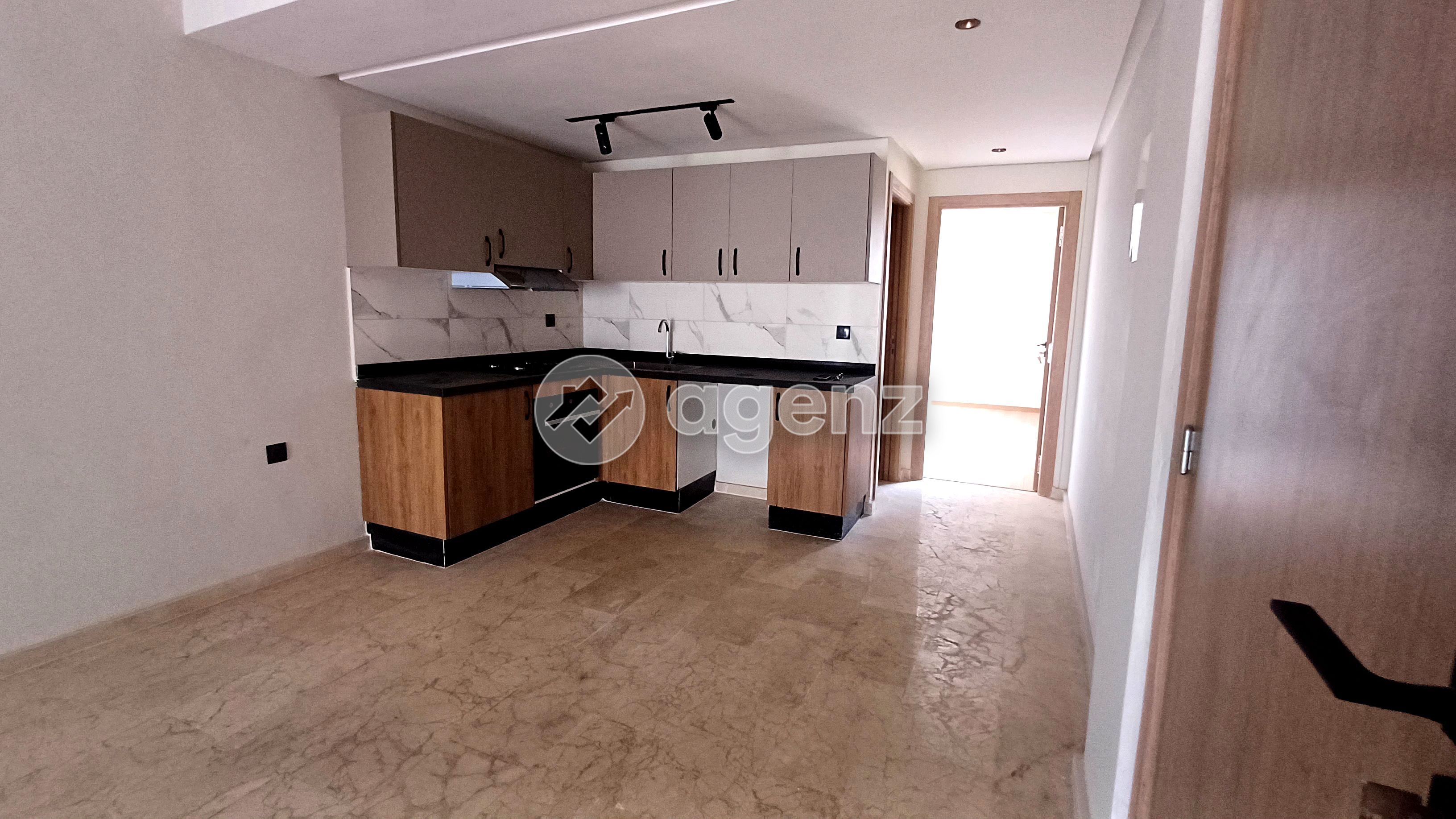 Appartement à vendre à Maârif — 4