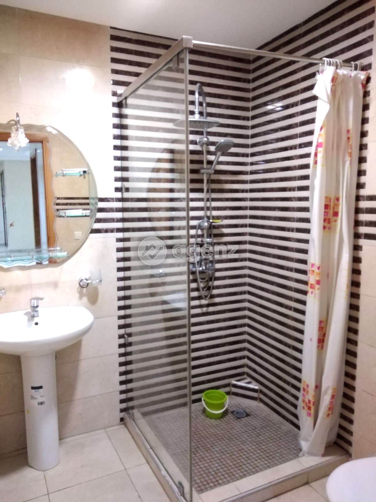 APPARTEMENT SANS VIS-À-VIS, ALLIANT TRANQUILLITÉ, CONFORT ET SÉCURITÉ — 5