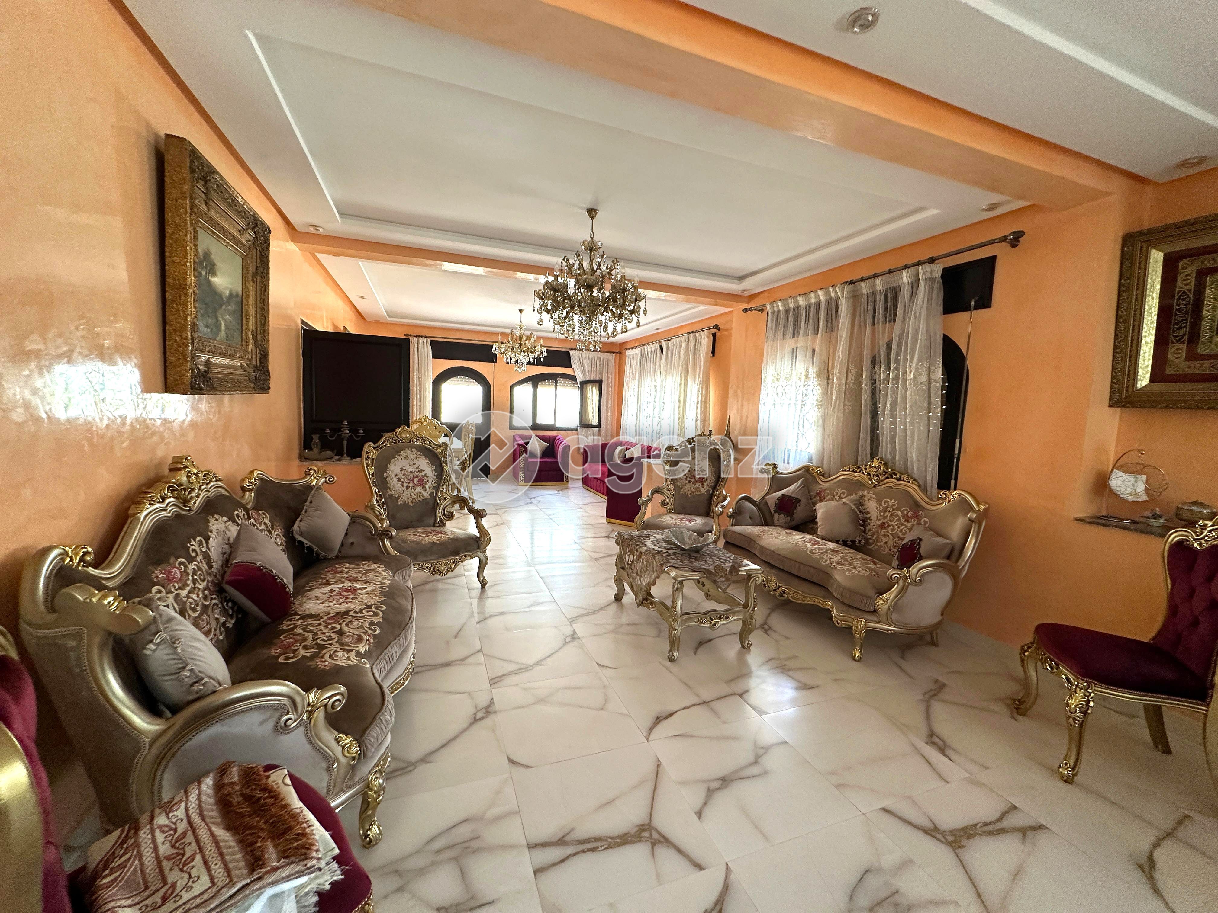 Villa 353 m² f Californie — 2