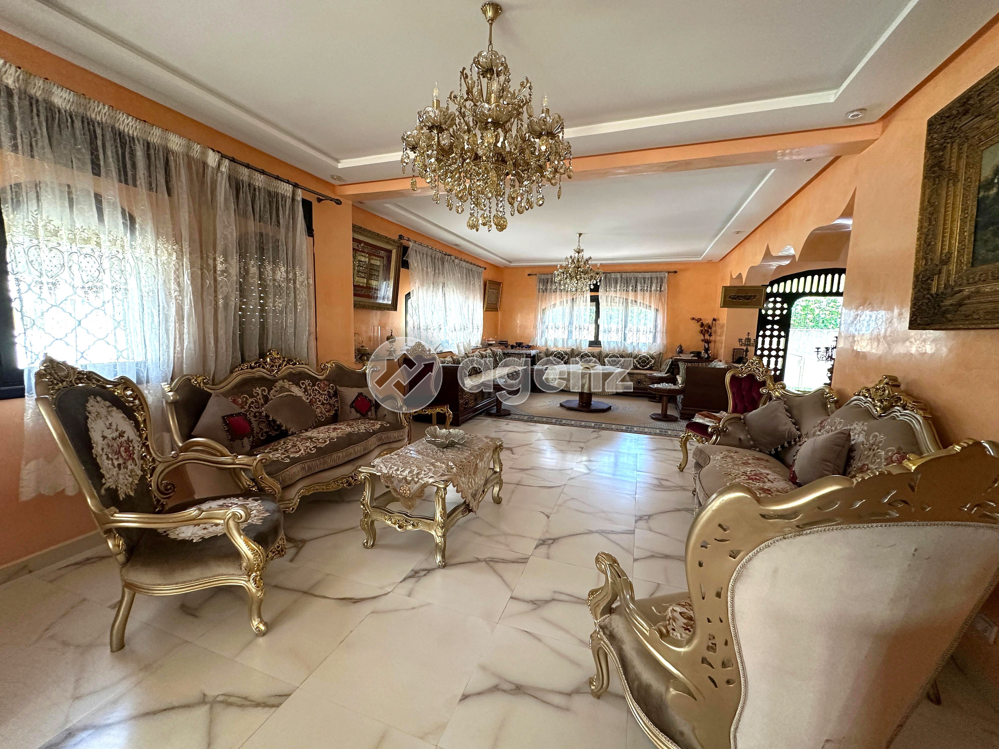 Villa 353 m² f Californie — 3