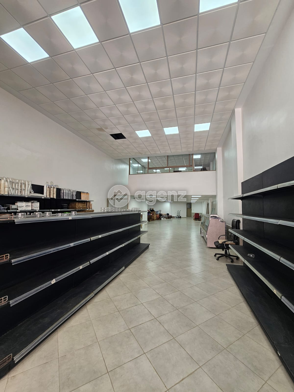 Élégant Commerce à vendre à Aïn Sebaâ
