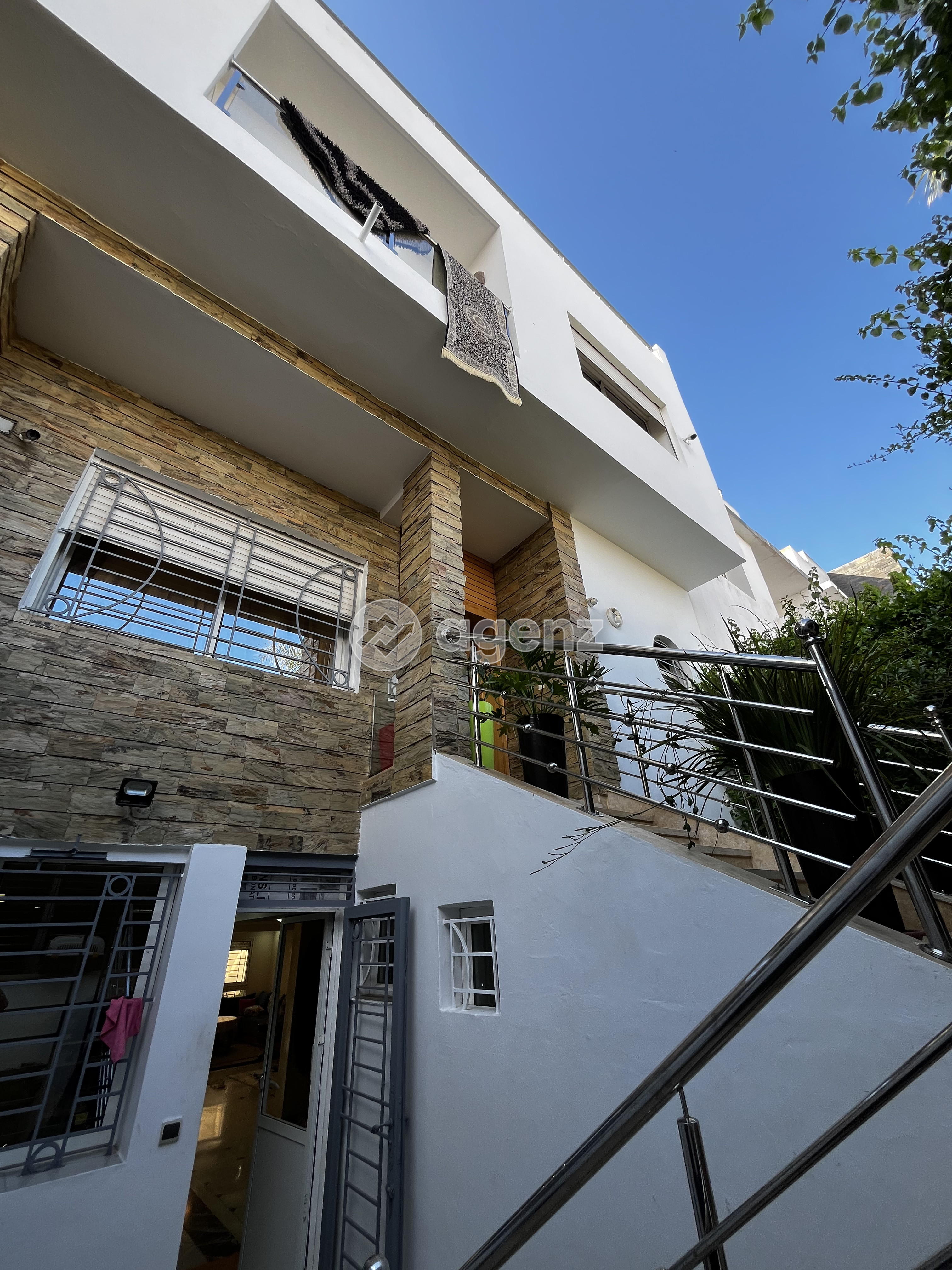 Villa rénovée – Élégance et modernité réunies — 3
