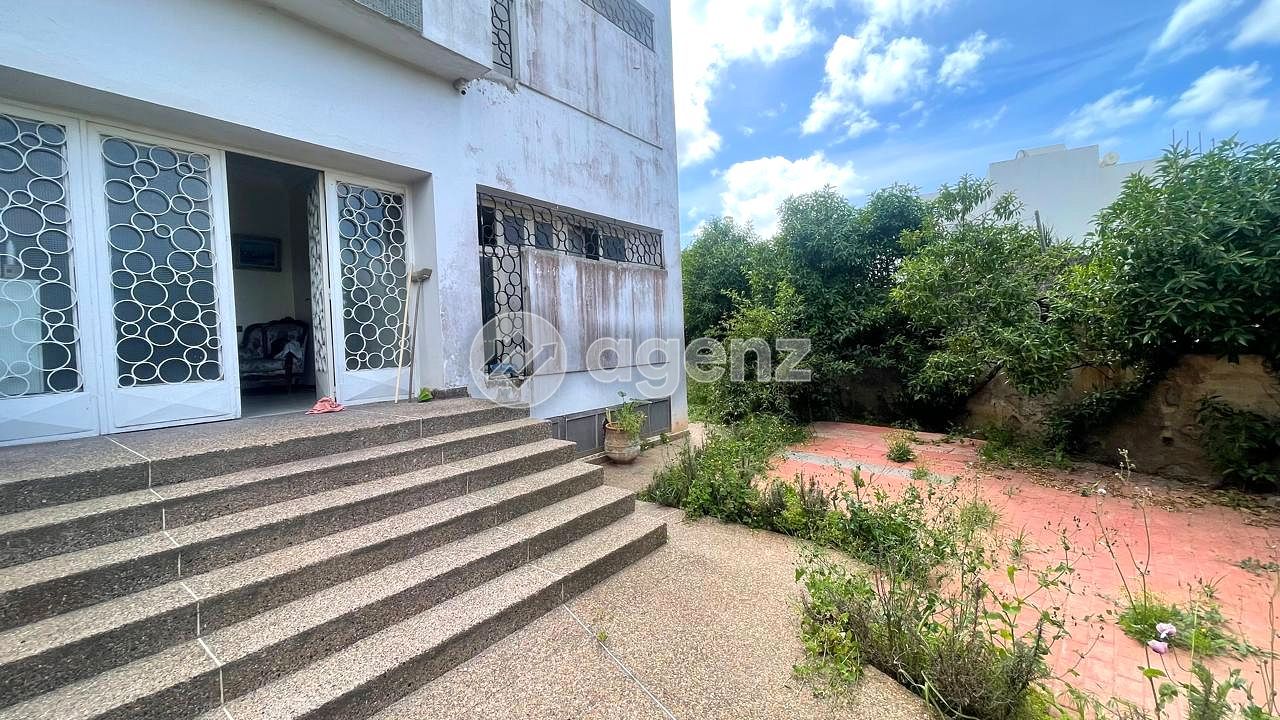 Villa commerciale de 900 m² à Racine - Casablanca
