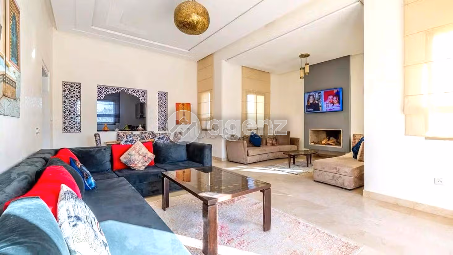 Vente villa avec VNA 
route de Fès 
Marrakech — 5