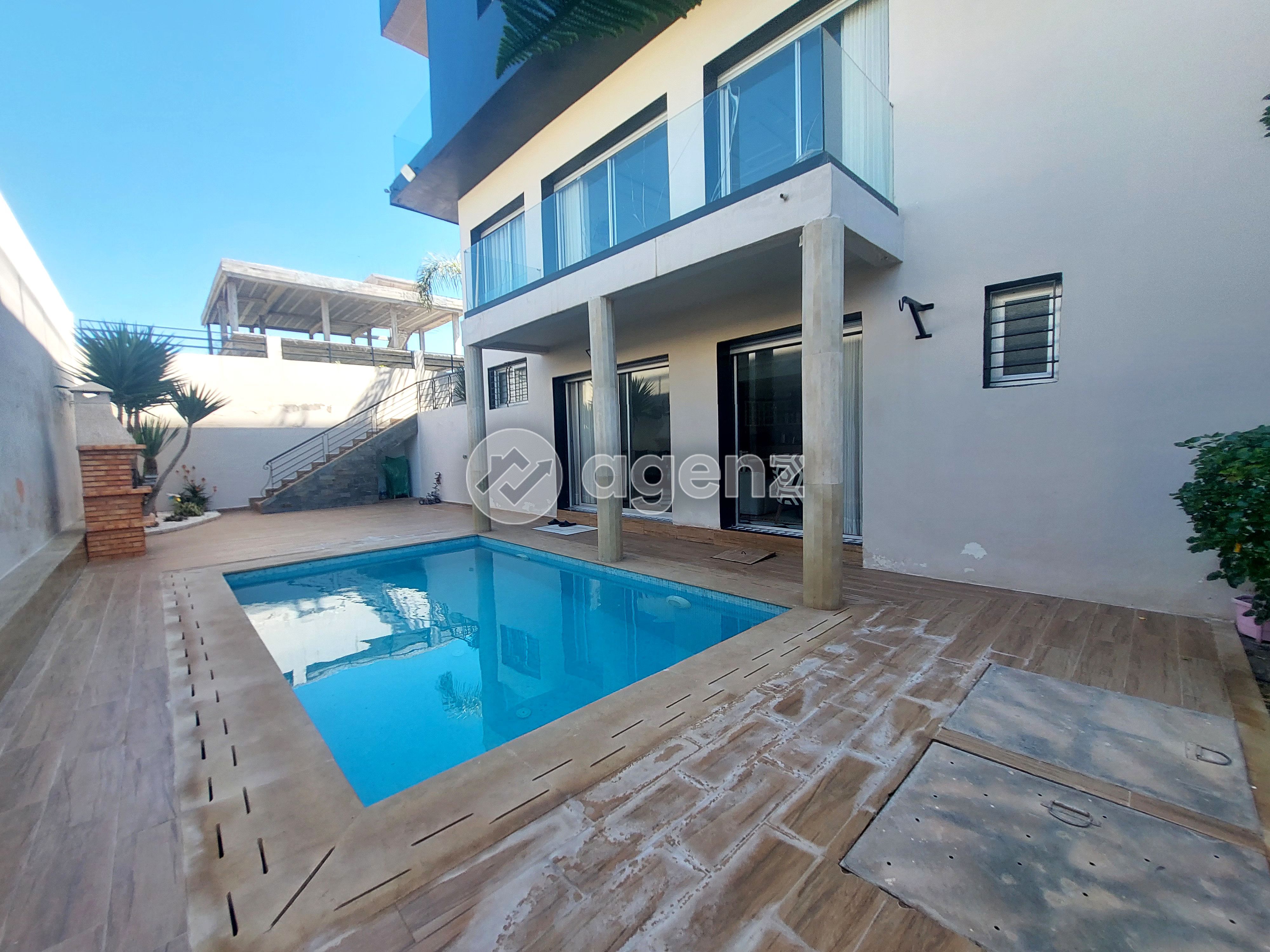 Villa de 390 m² à Dar Bouazza - Tamaris