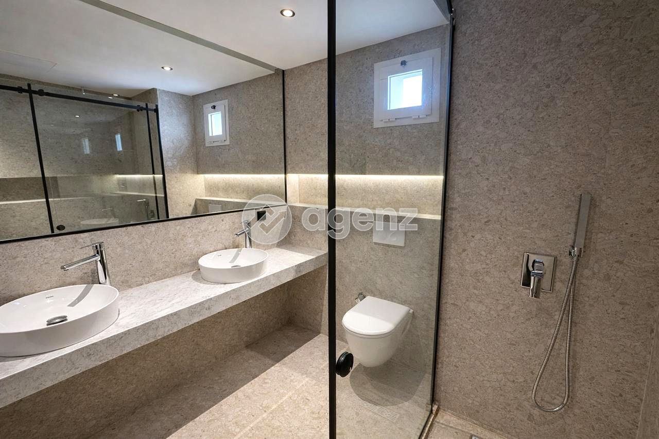 Appartement 240 m² à Ain Diab Extension — 3
