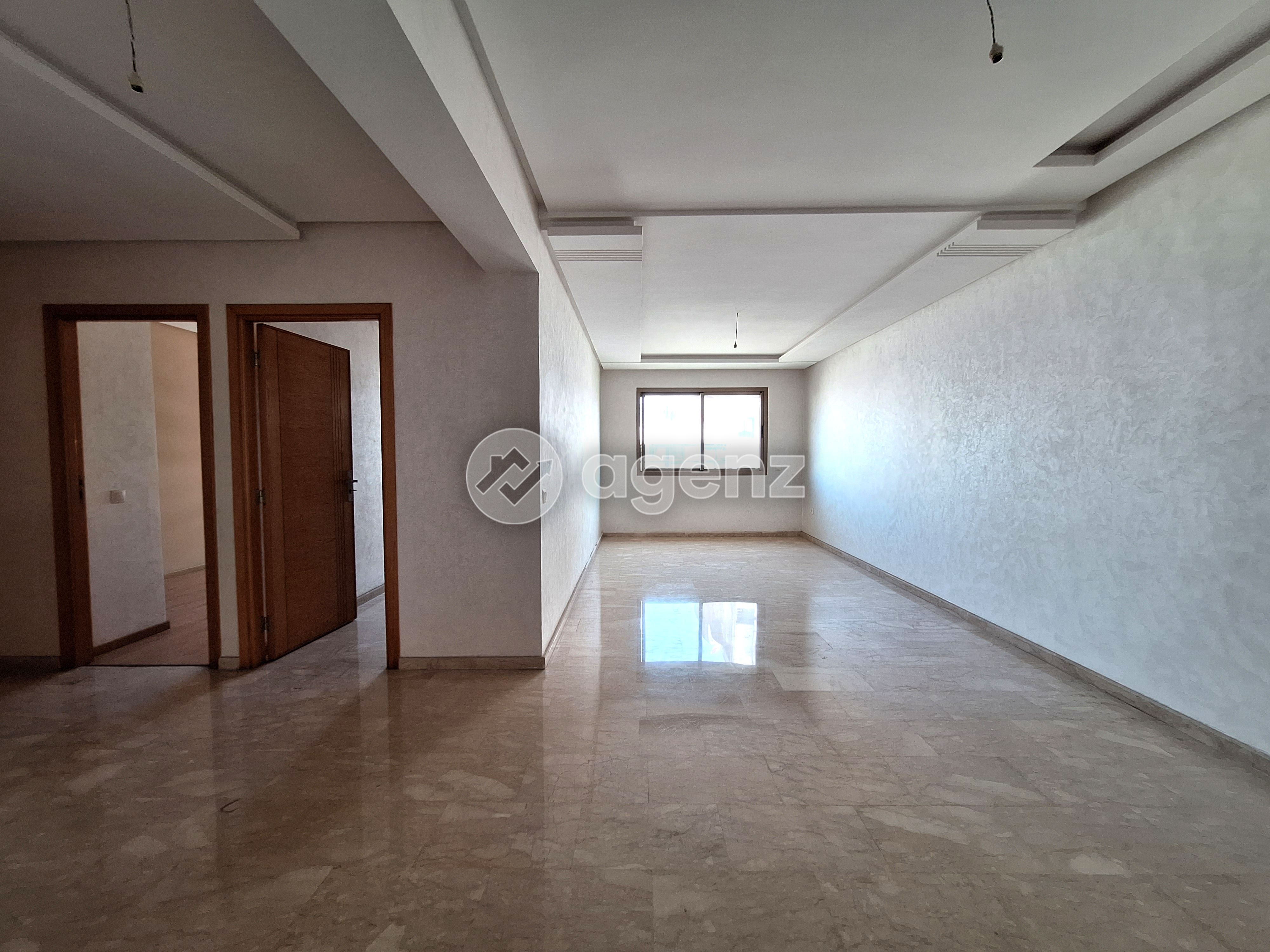 Exceptionnel Appartement de 2 chambres à vendre à Les Hôpitaux