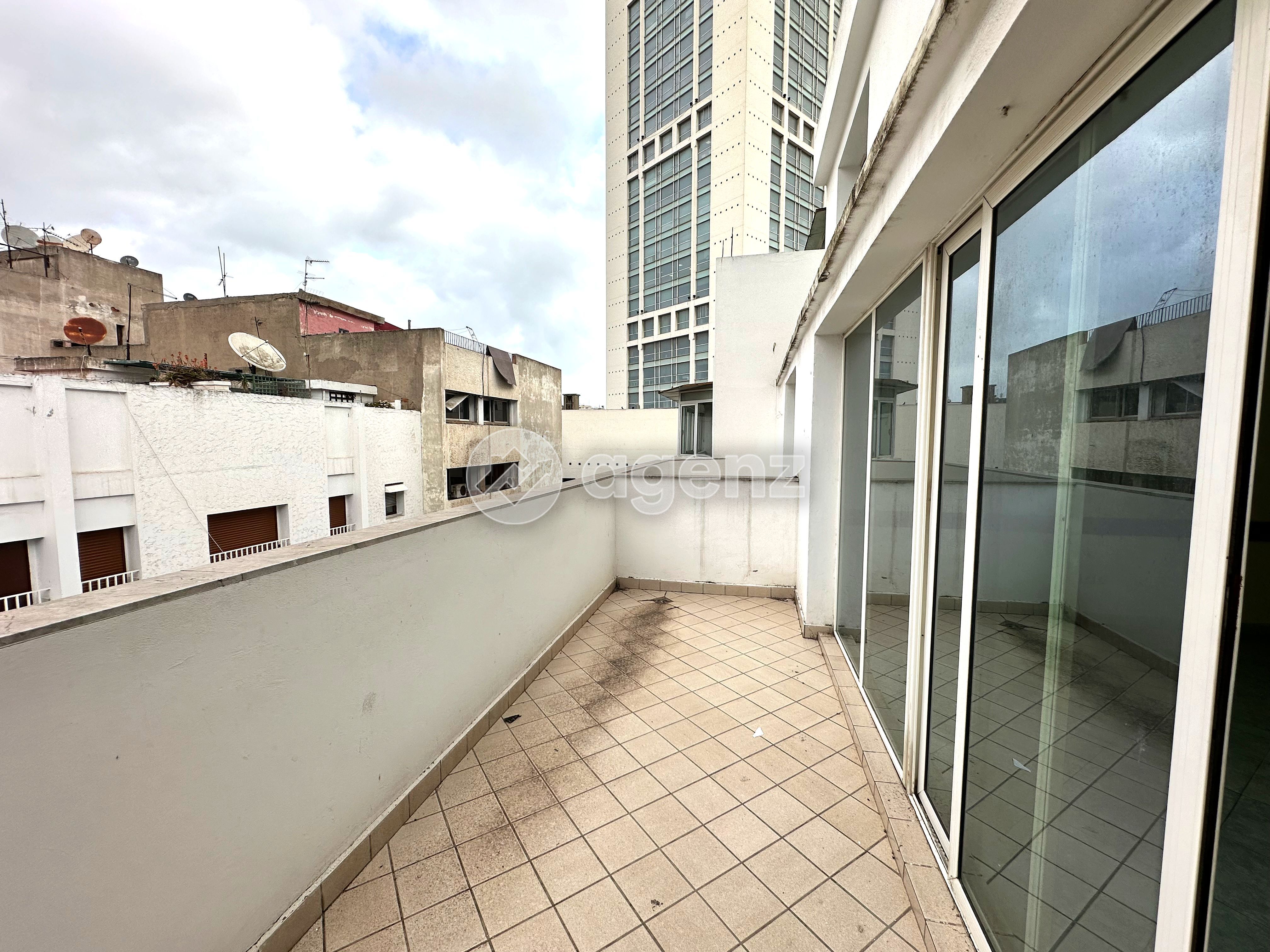 Bureau — Casablanca — 2