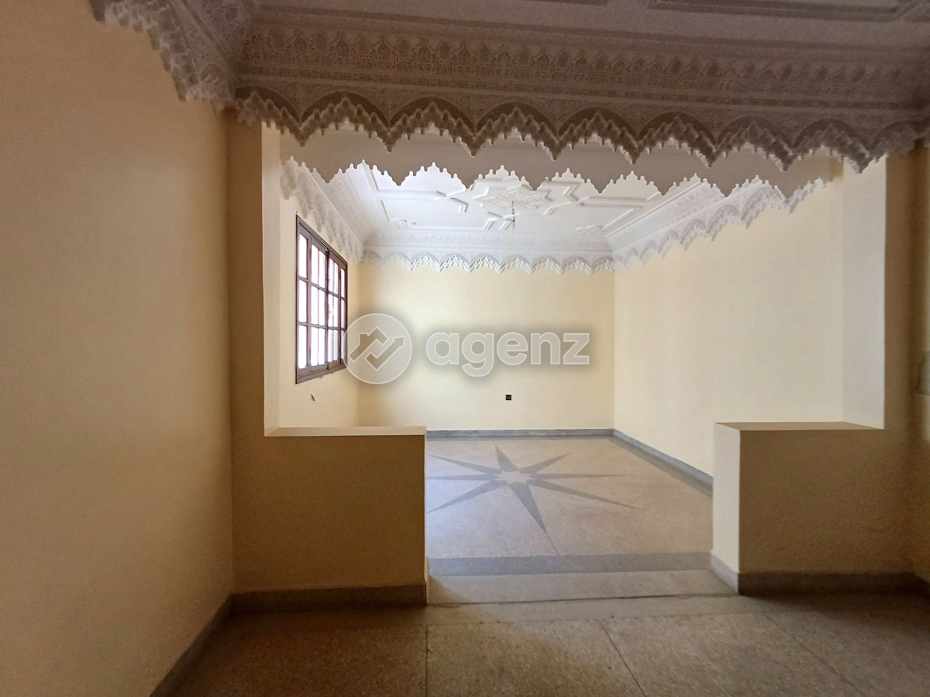 Maison 319 m² à Hay Dakhla — 4
