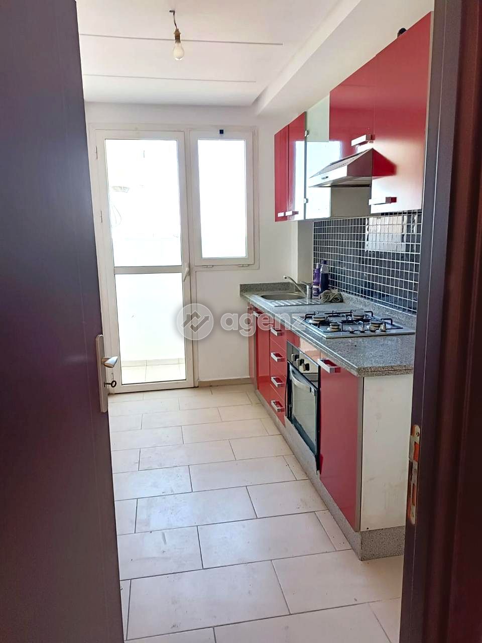 Élégant Appartement de 3 chambres à louer à Beausite