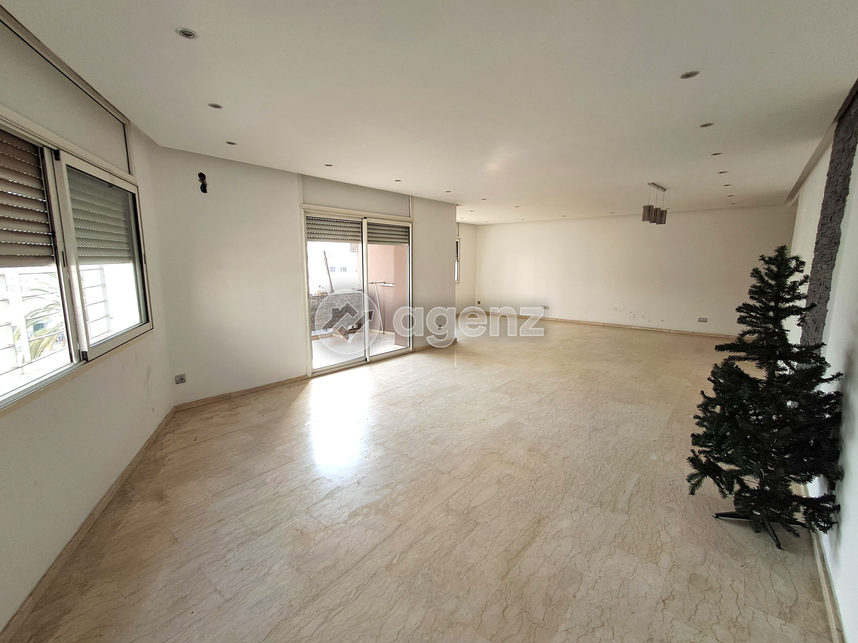 Appartement à vendre à Ziraoui — 2