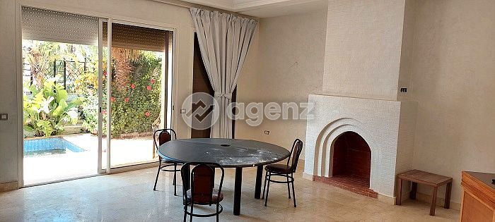 Exceptionnel Villa de 4 chambres à louer à Malabata — 2