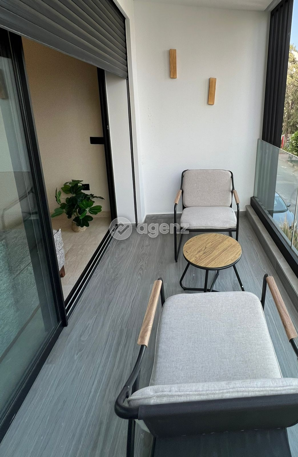Appartement avec double exposition, proche du CFC — 3