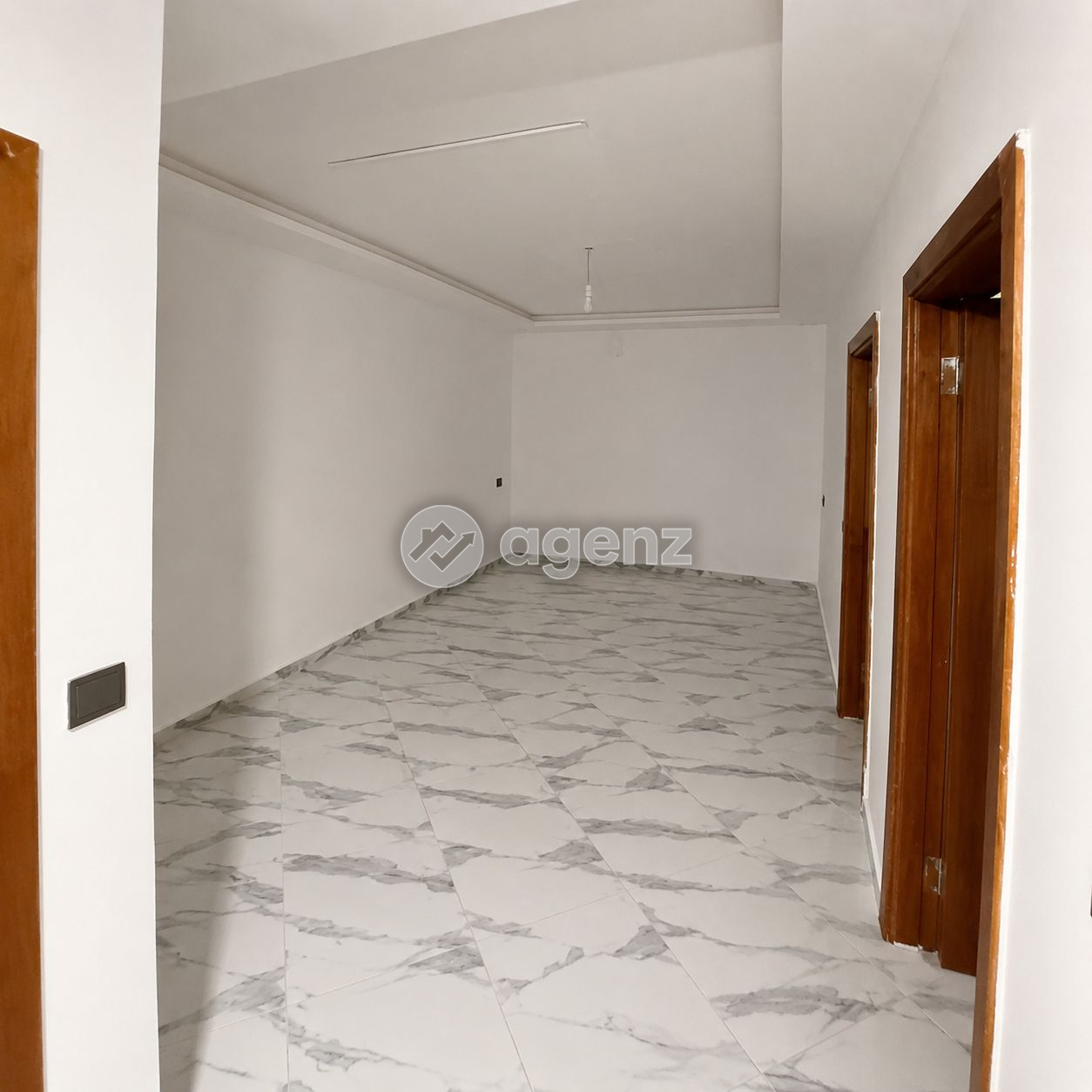 Un nouvel appartement à vendre à un prix raisonnable de 23 millions à Tétouan. — 2