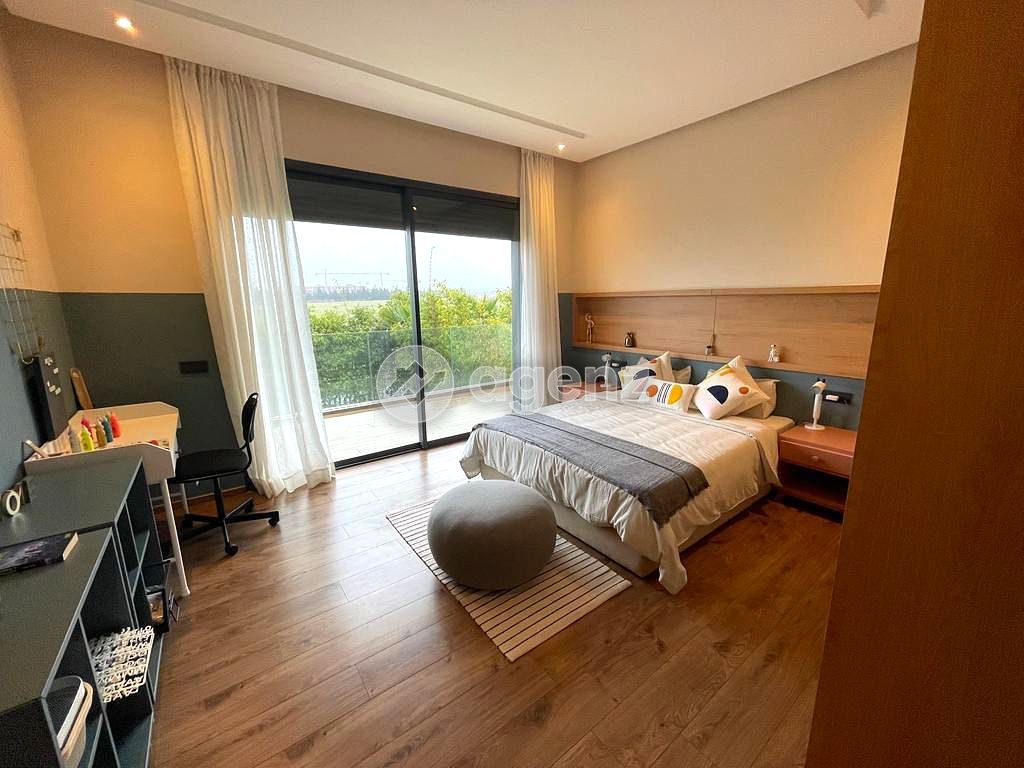 Luxueux Villa de 4 chambres à louer à El menzeh — 5