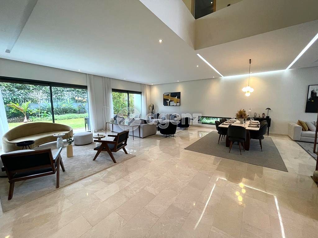 Luxueux Villa de 4 chambres à louer à El menzeh — 3