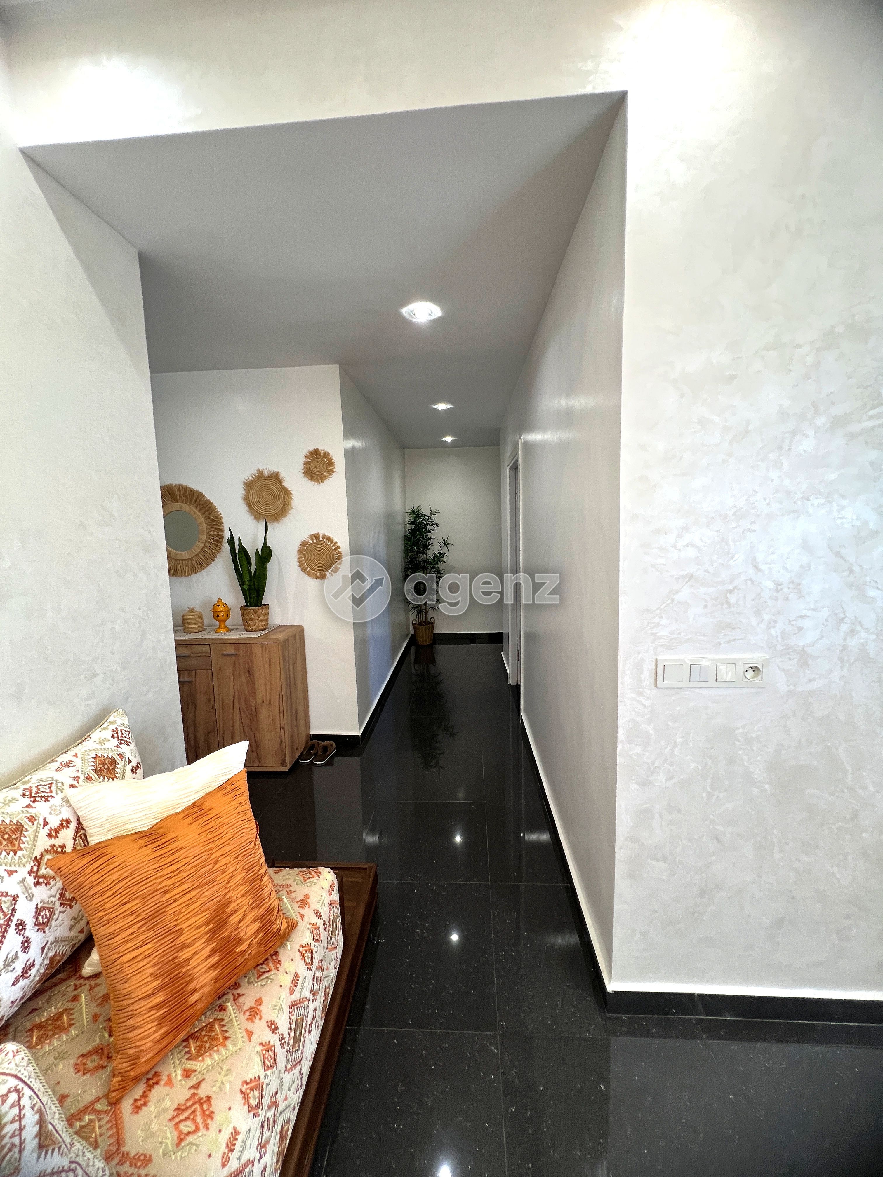 Appartement coup de coeur: spacieux et tres bon etat — 3