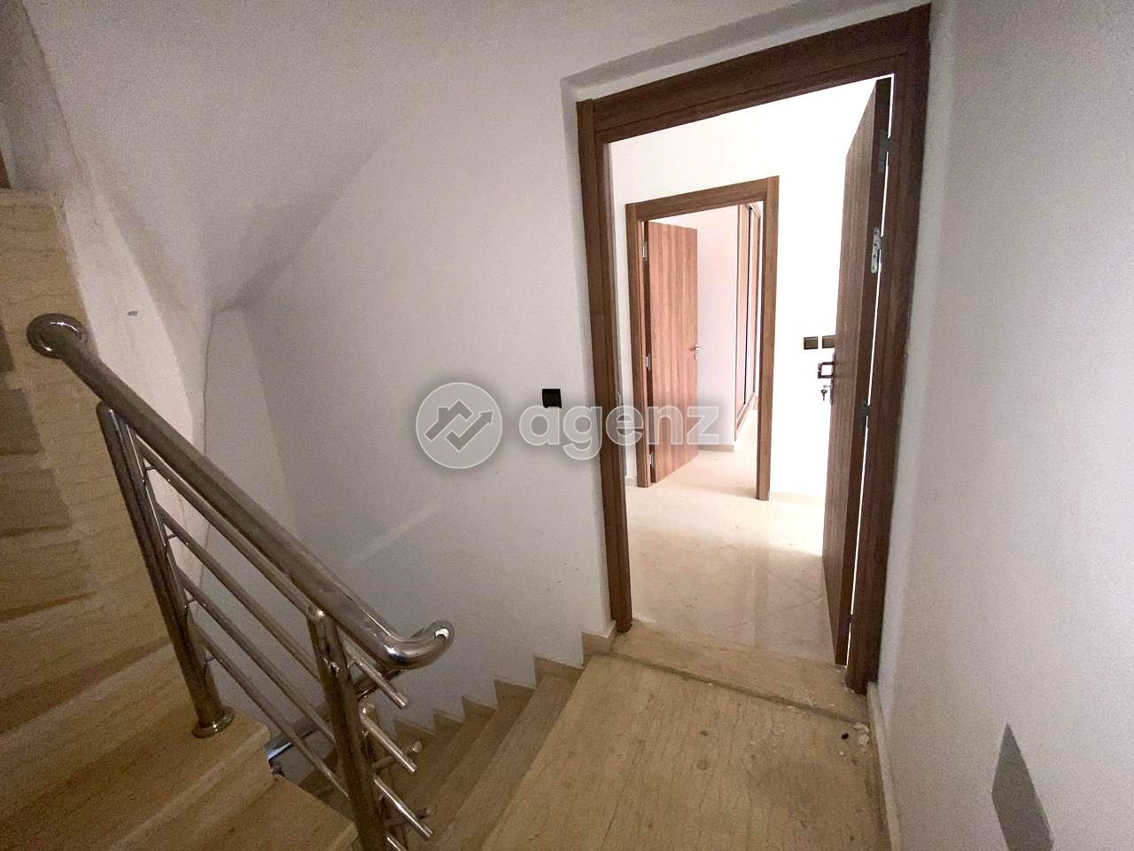 Immeuble de trois appartements R+2 à Temara — 5