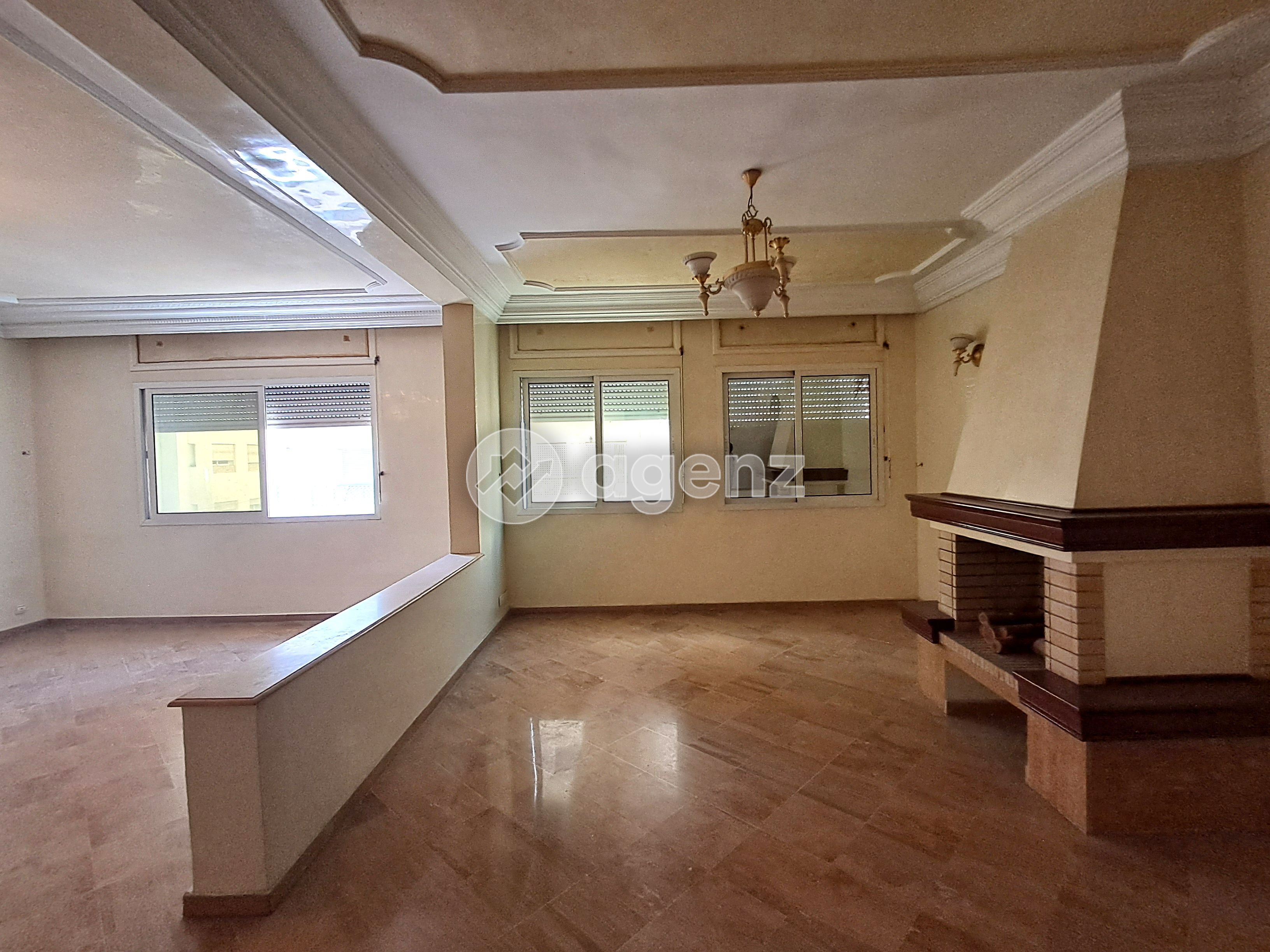 Appartement à vendre à Les Hôpitaux — 2