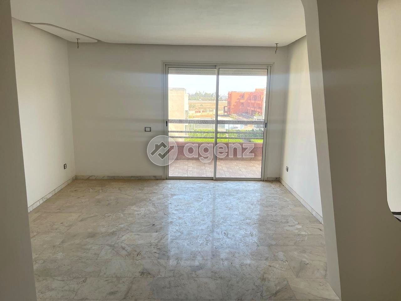 Appartement Moderne à Vendre – Avenue Mohamed VI
 — 5