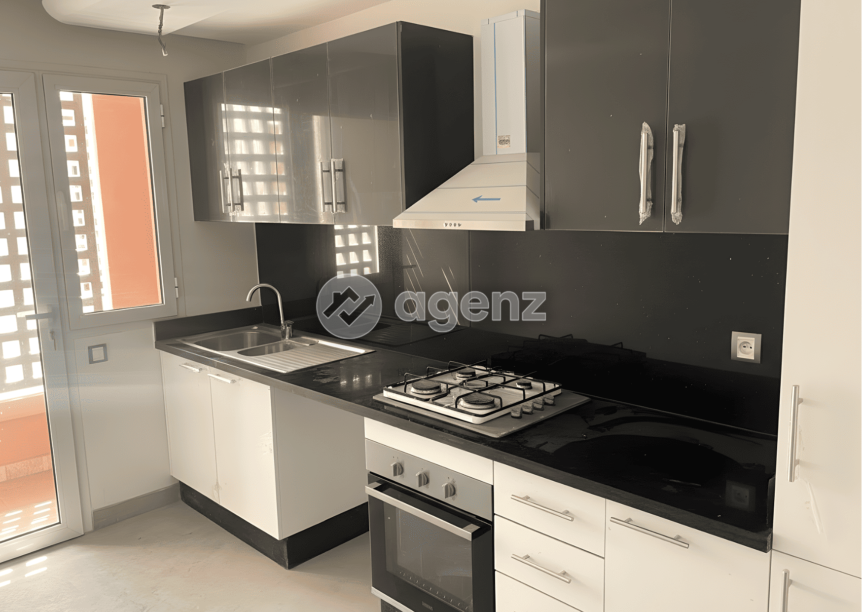Appartement Moderne à Vendre – Avenue Mohamed VI
 — 3