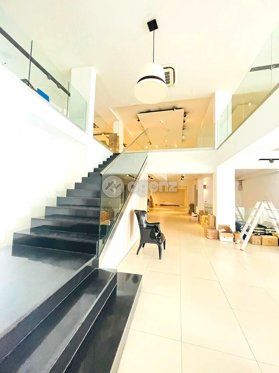 LOCAL COMMERCAIL EN LOCATION - MAARIF CASABLANCA — 4