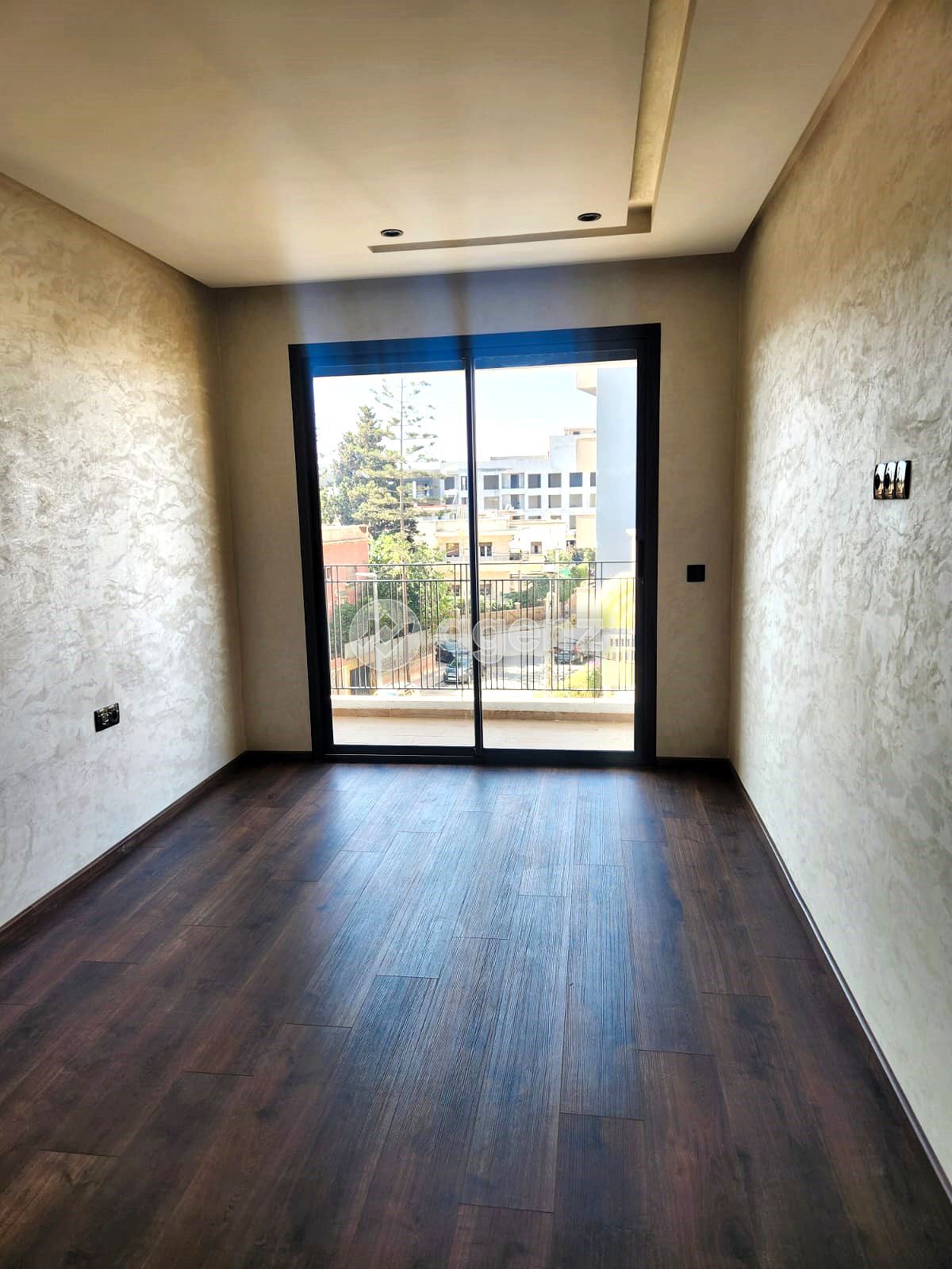 Appartement 46 m² à Les hôpitaux — 4