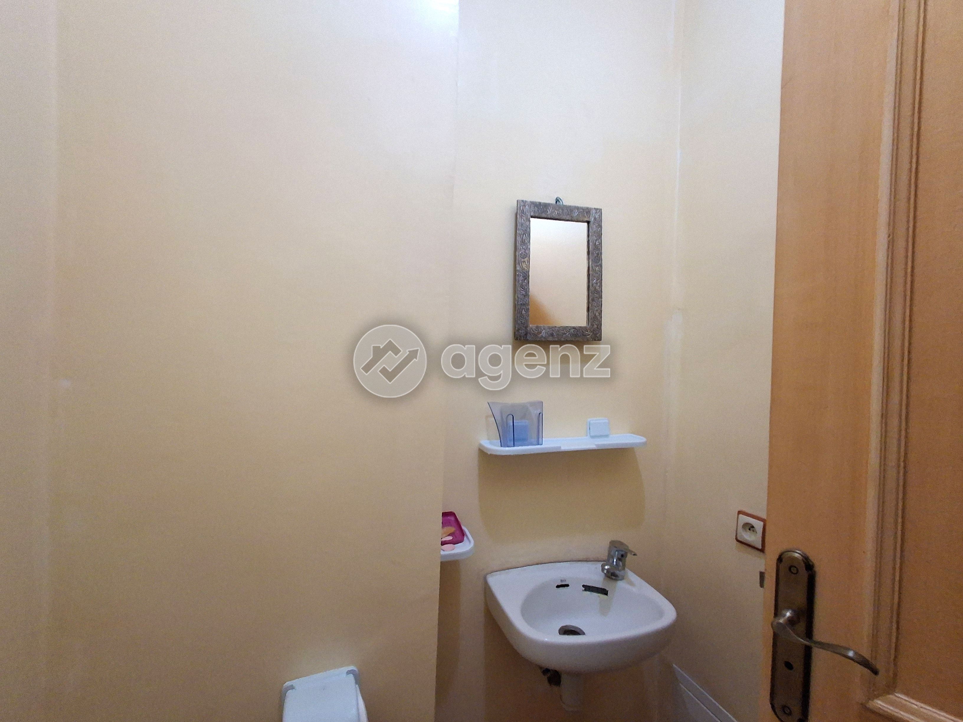 Moderne Appartement de 2 chambres à vendre à Hay Mabrouka — 4