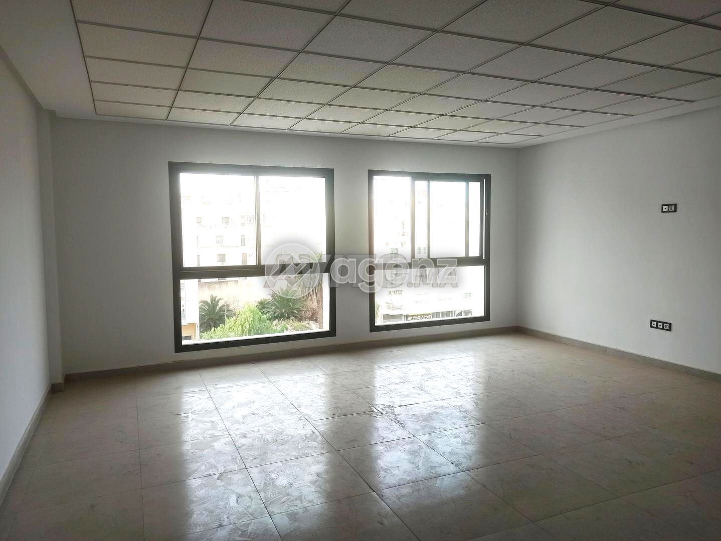 Bureau neuf pour location avenue des FAR fès 54m2 — 2