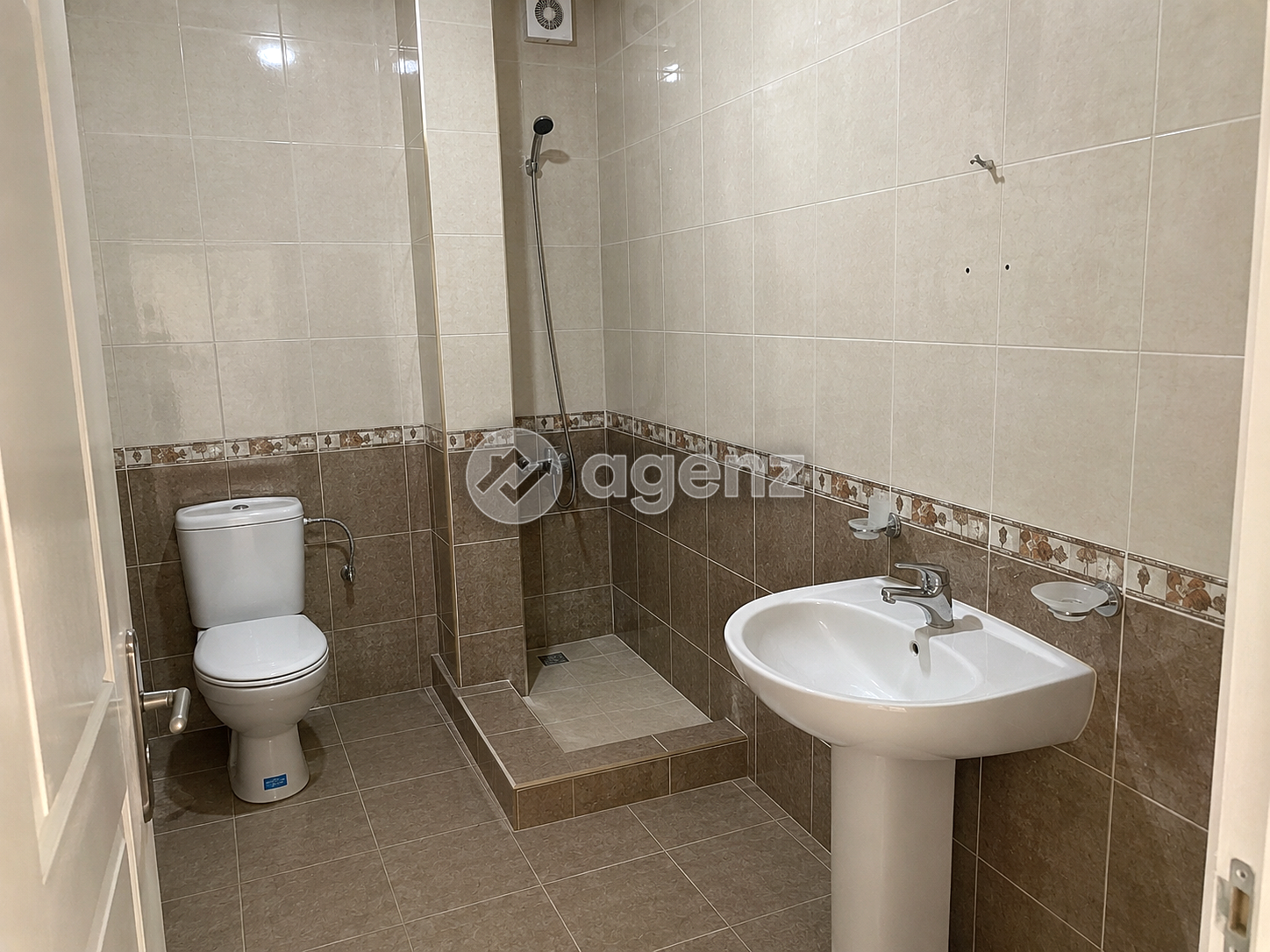 Appartement à louer à Tanger Mesnana | 2 chambres et salon à prix abordable
 — 2