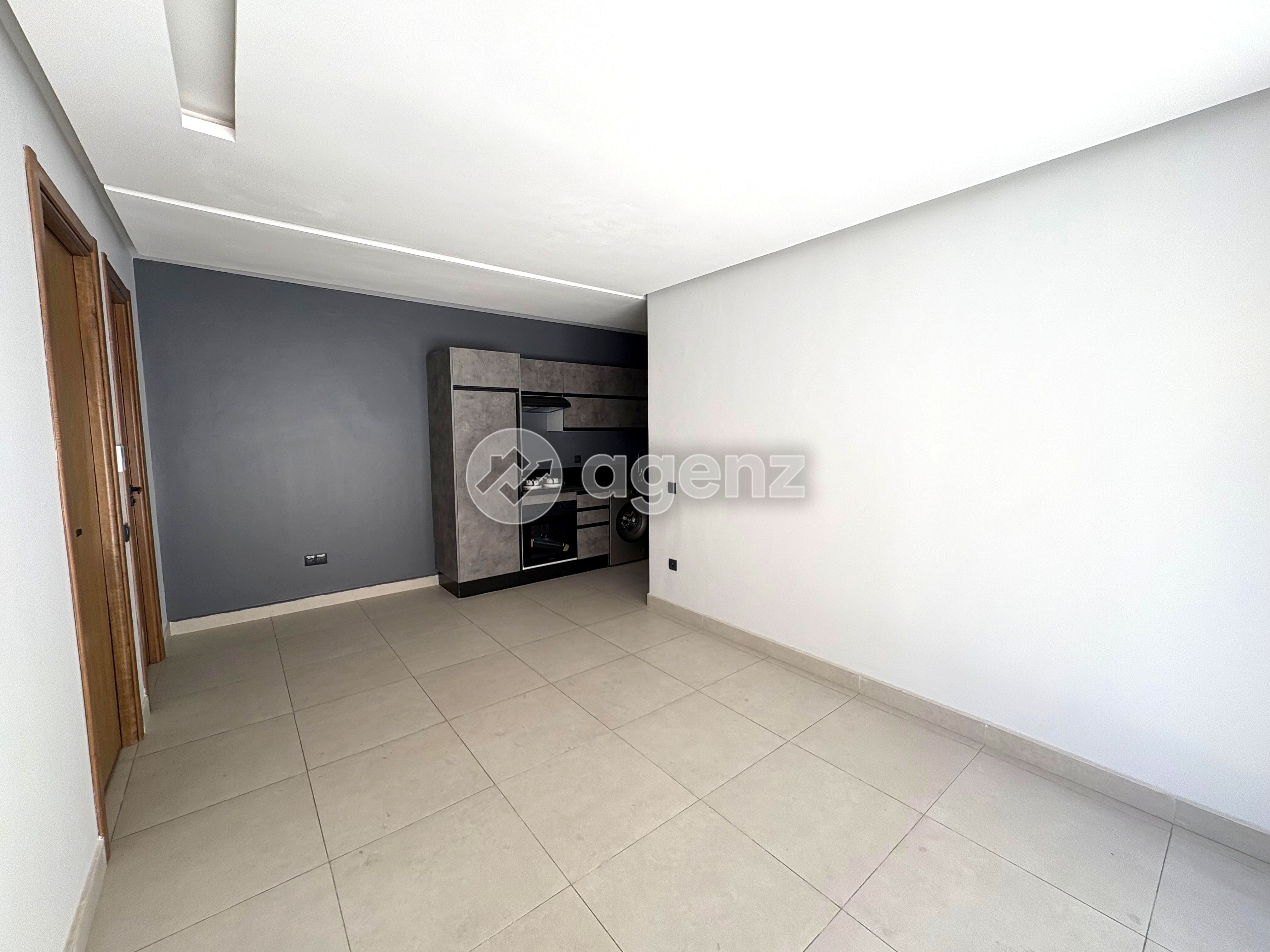 Appartement à vendre à Les Hôpitaux — 5