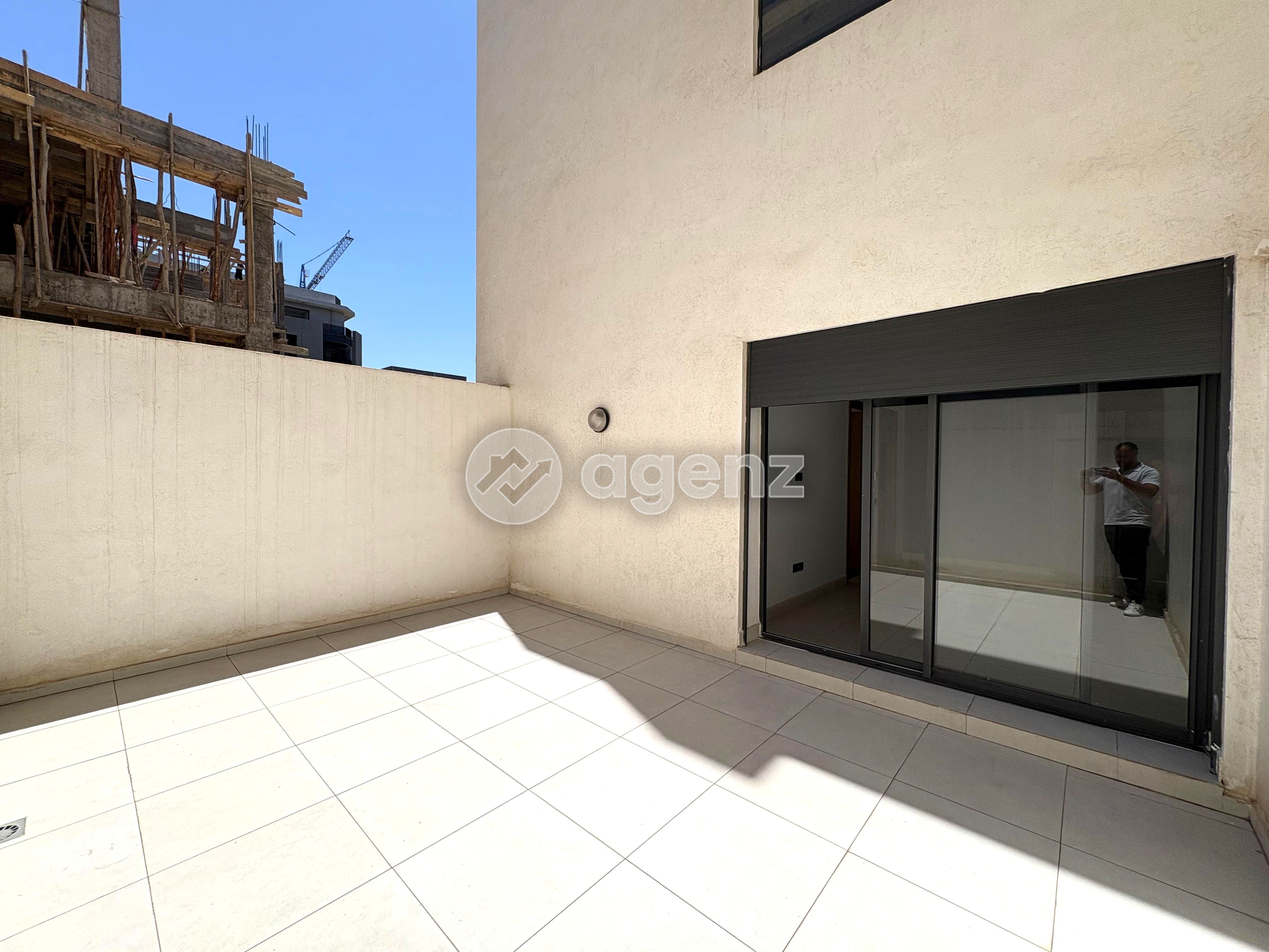Appartement à vendre à Les Hôpitaux — 3